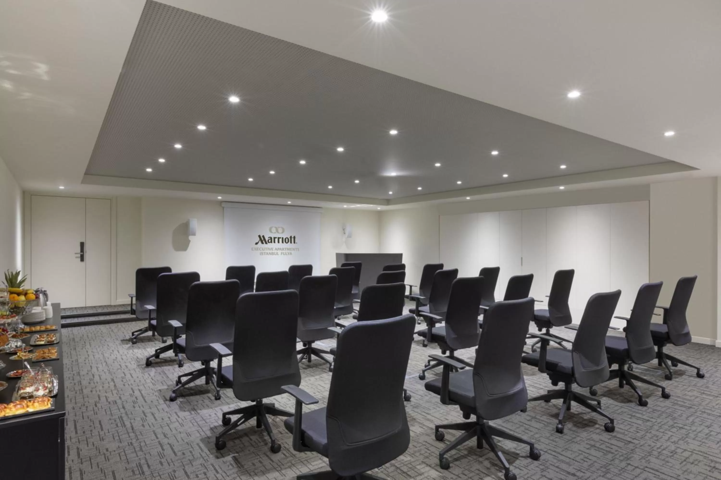 Meeting/conference room in Marriott Executive Apartments Istanbul Fulya