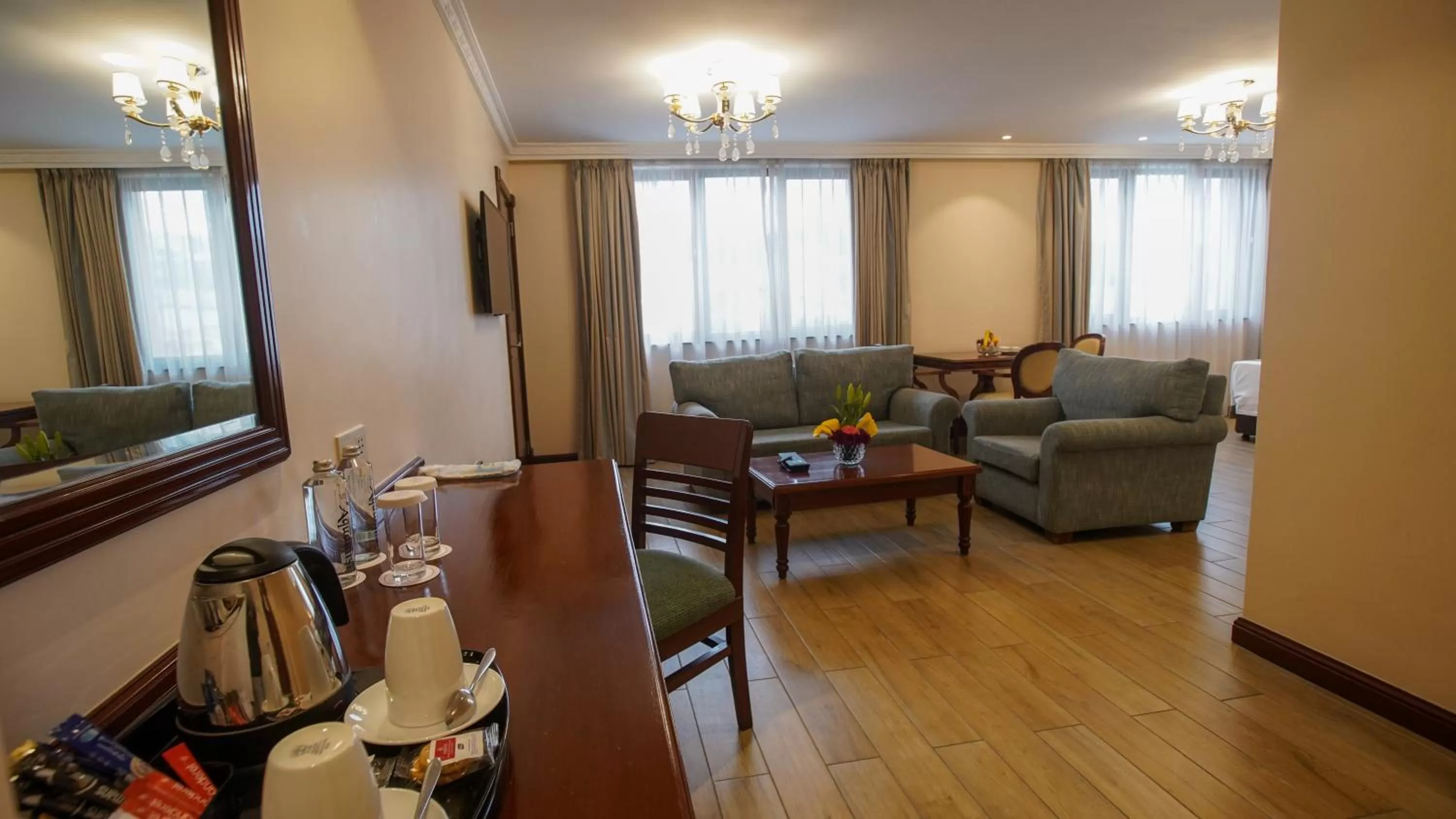 Coffee/tea facilities in Sarova Woodlands Hotel and Spa