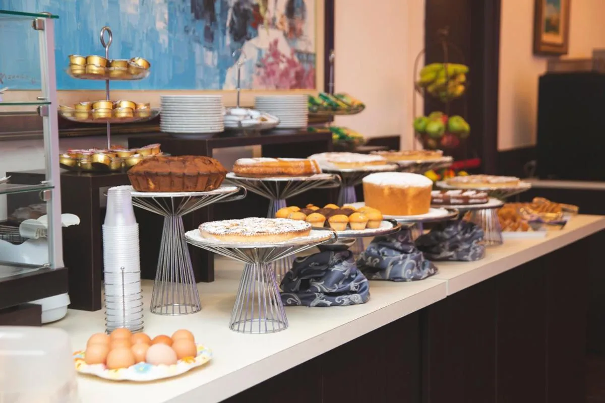 Buffet breakfast in Hotel Gabbiano