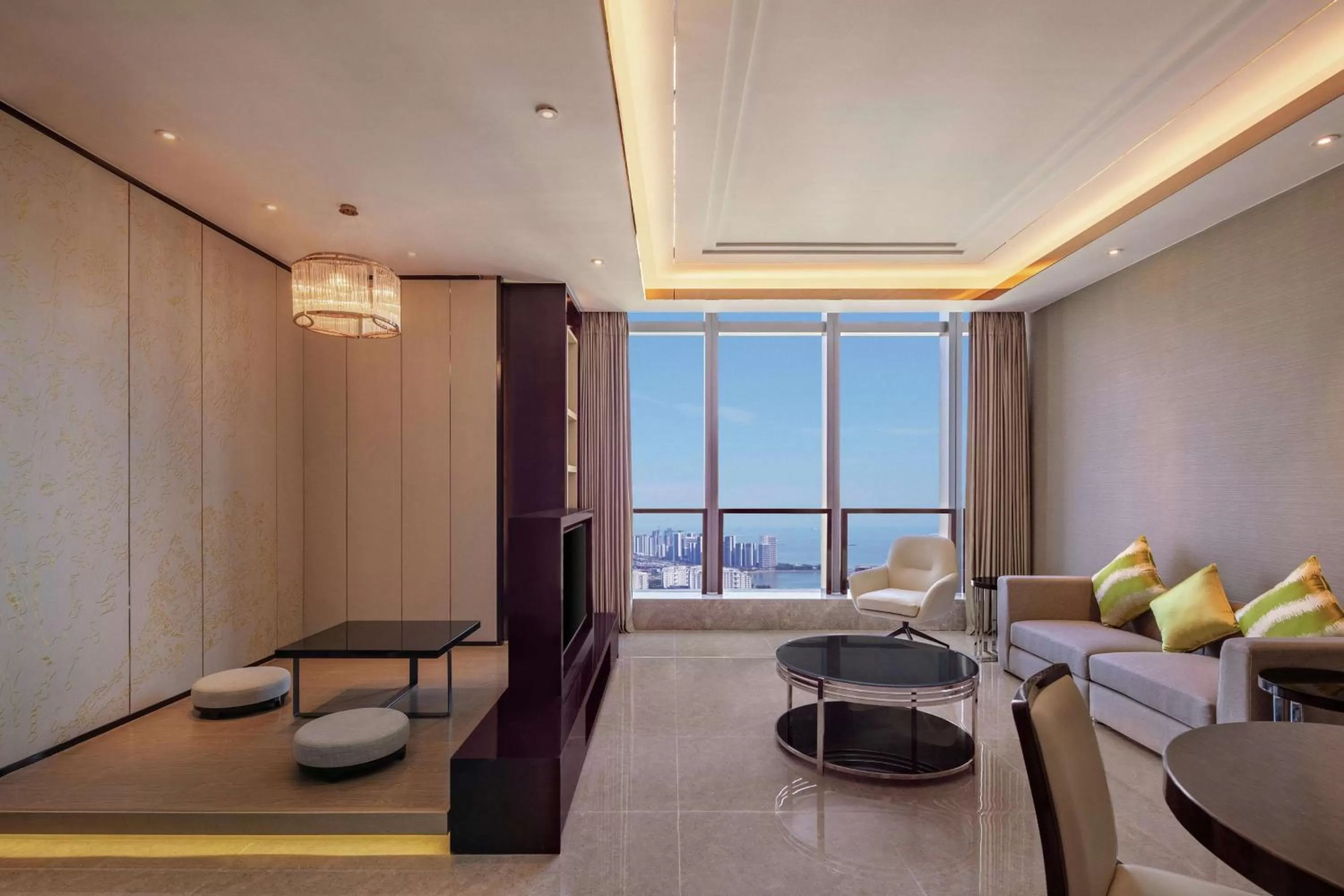 Living room, Bed in Hilton Haikou