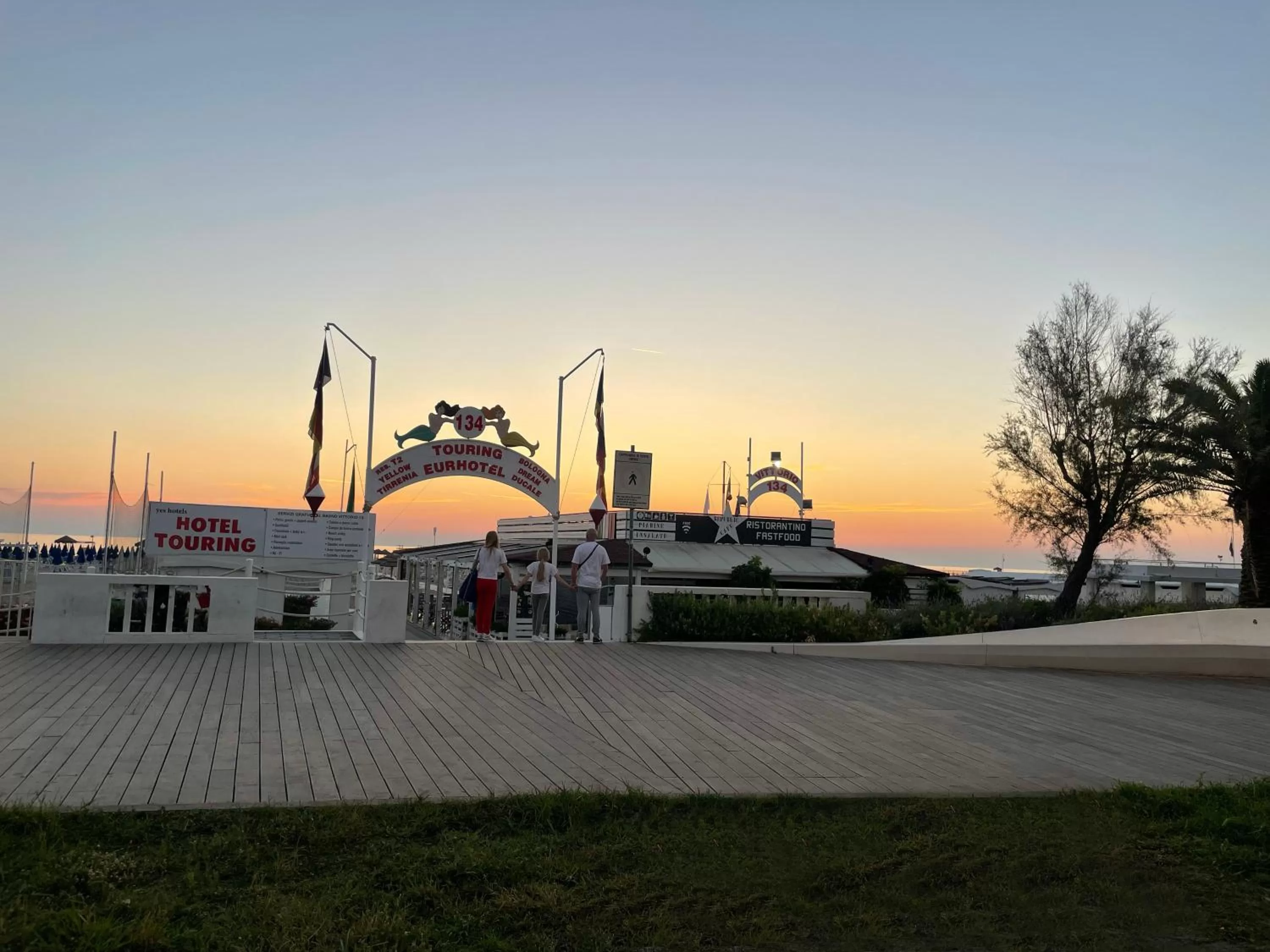 Beach in Yes Hotel Touring & SPA