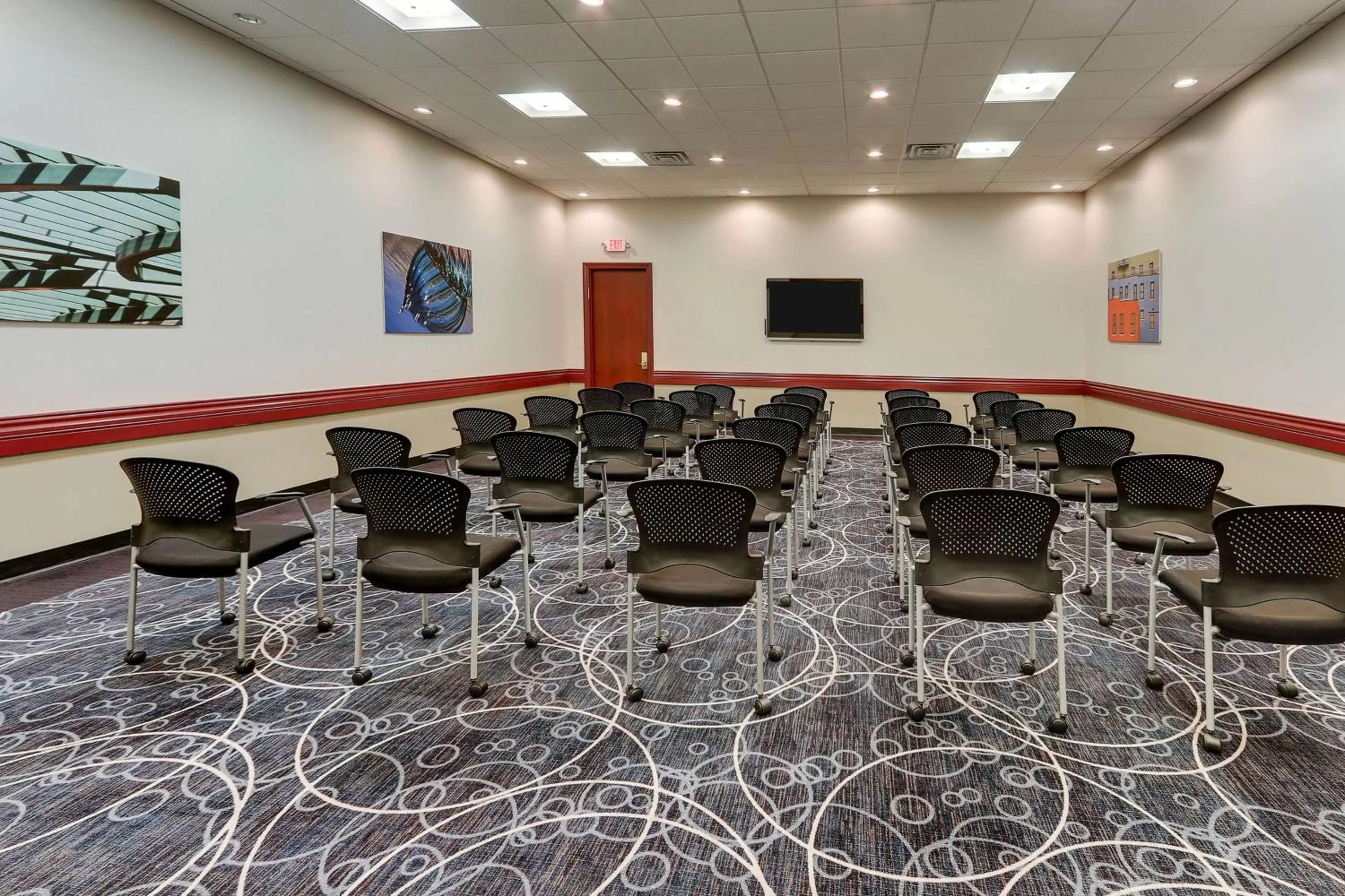 Meeting/conference room in DoubleTree by Hilton St. Louis Forest Park