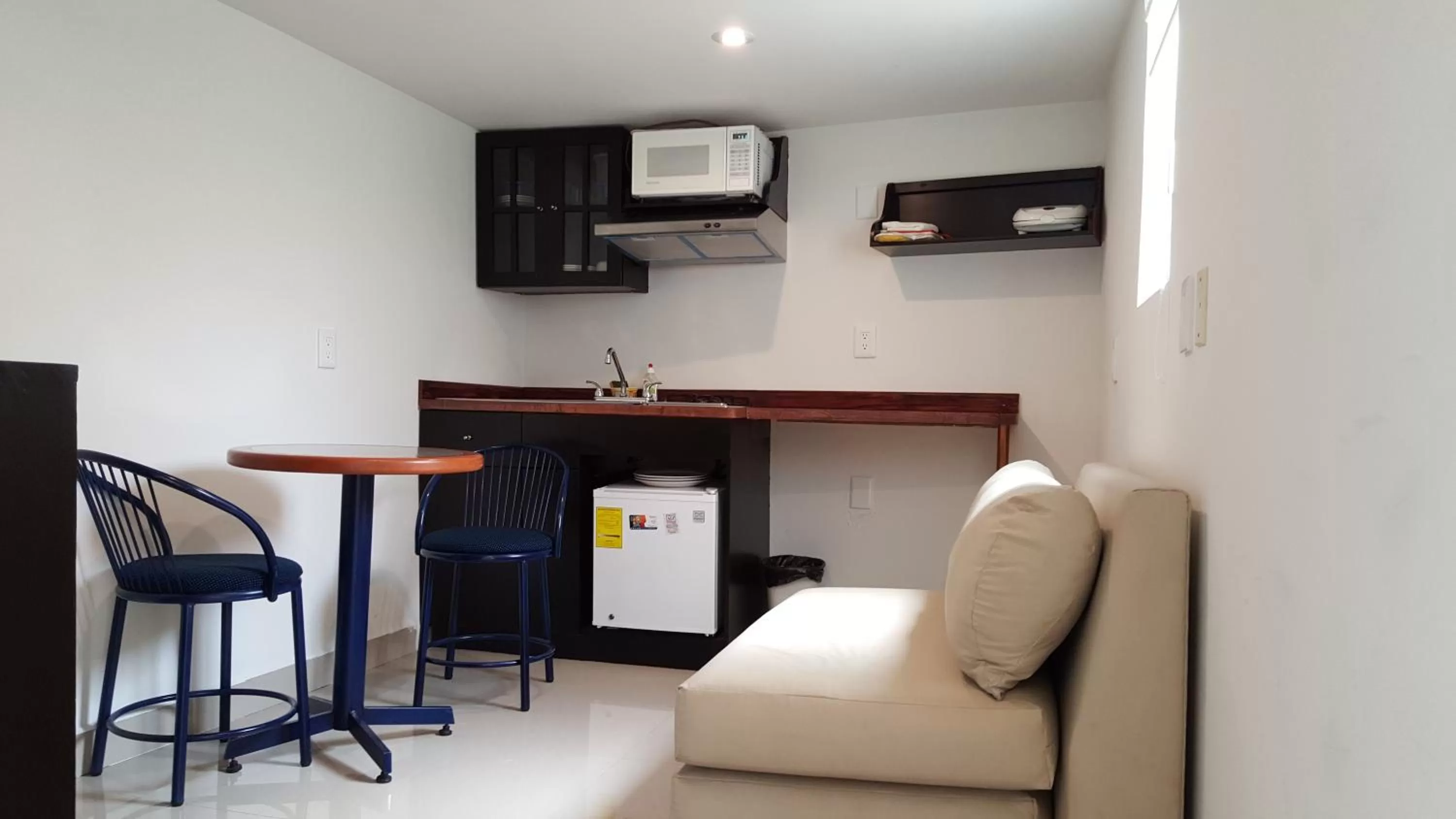 Kitchen or kitchenette in Grupo Kings Suites - Bosques de Duraznos 78