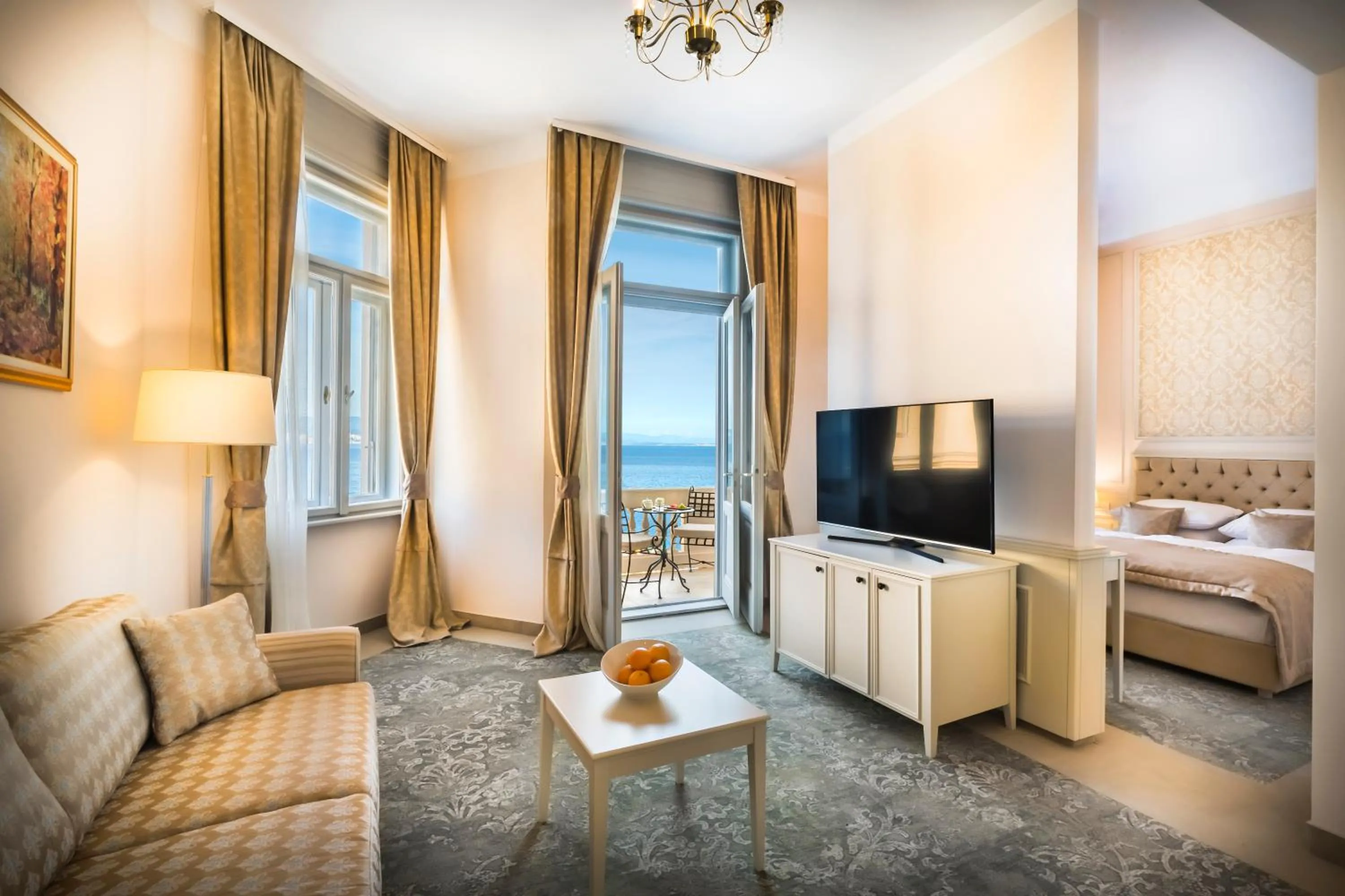 TV and multimedia, Bed in Hotel Bellevue - by Liburnia Hotels & Villas