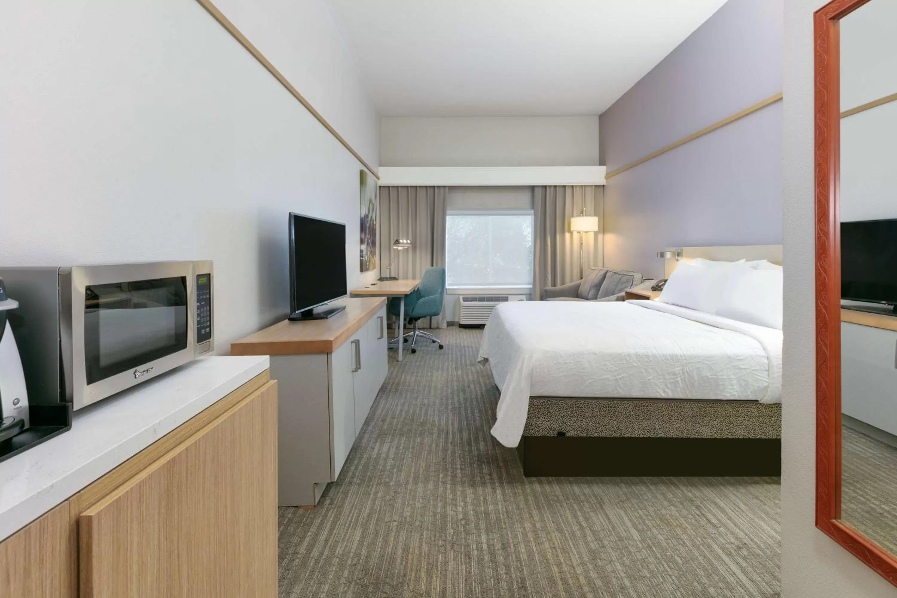 Bed in Hilton Garden Inn Irvine East/Lake Forest