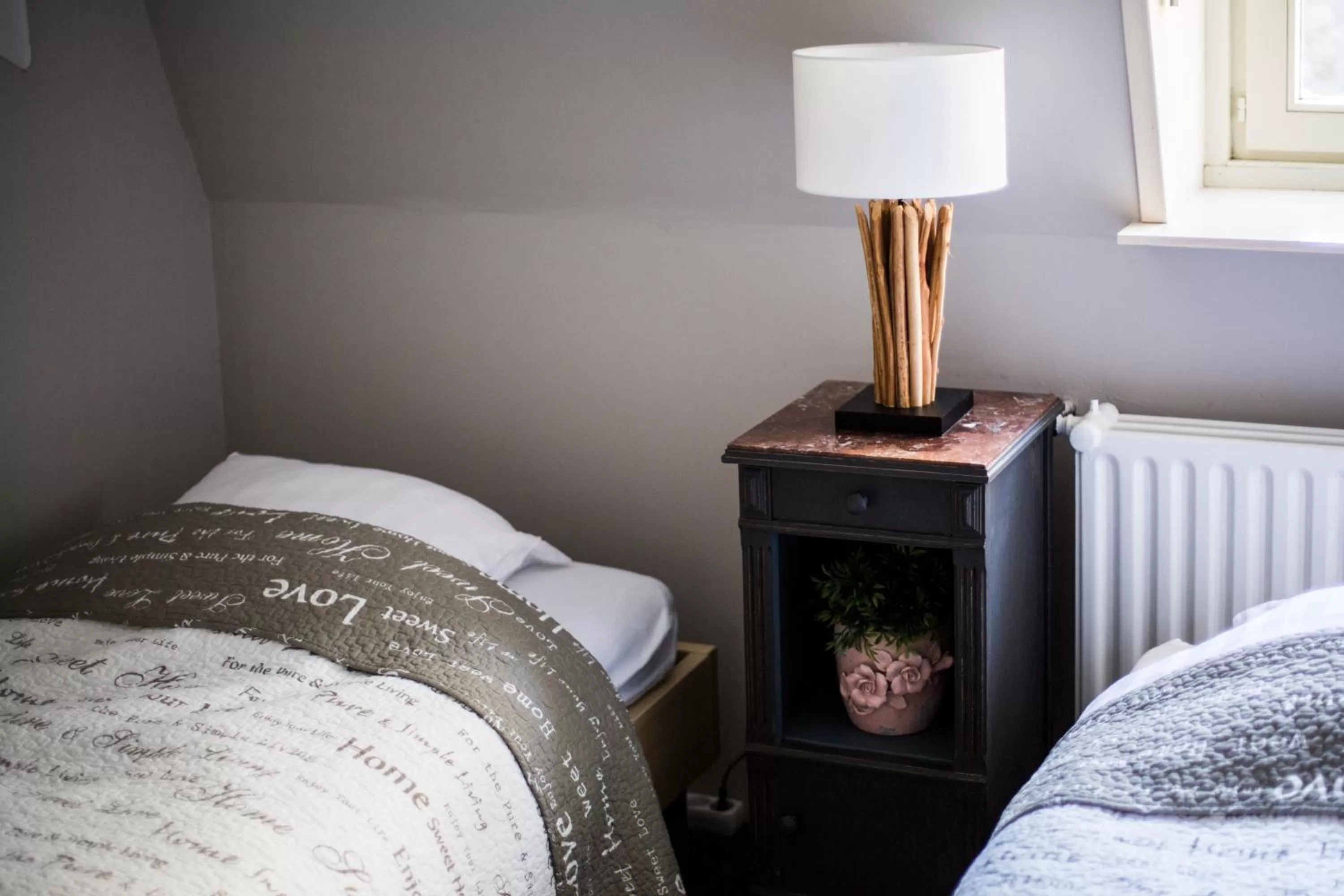 Photo of the whole room, Bed in Klooster Nieuwkerk Goirle