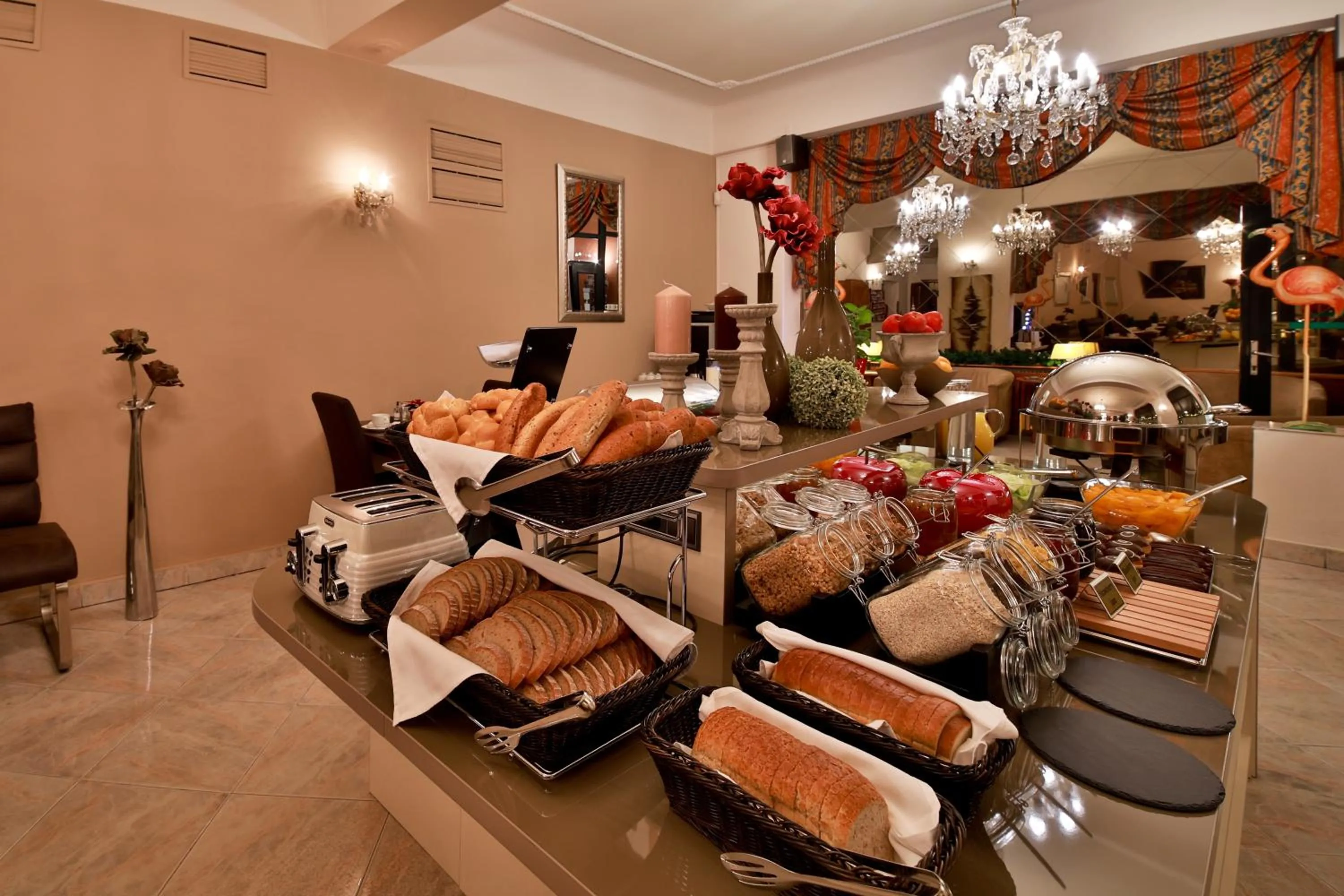 American breakfast in Kavalir