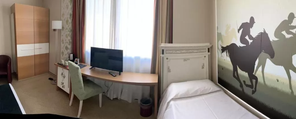 Bed in Hotel Sporting Brugherio