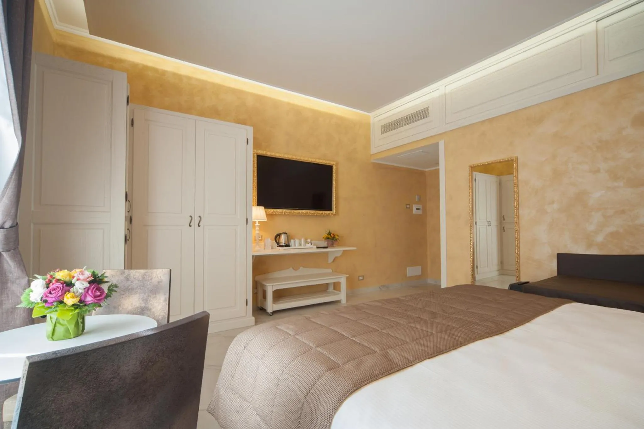 TV and multimedia, Bed in Maison Tritone