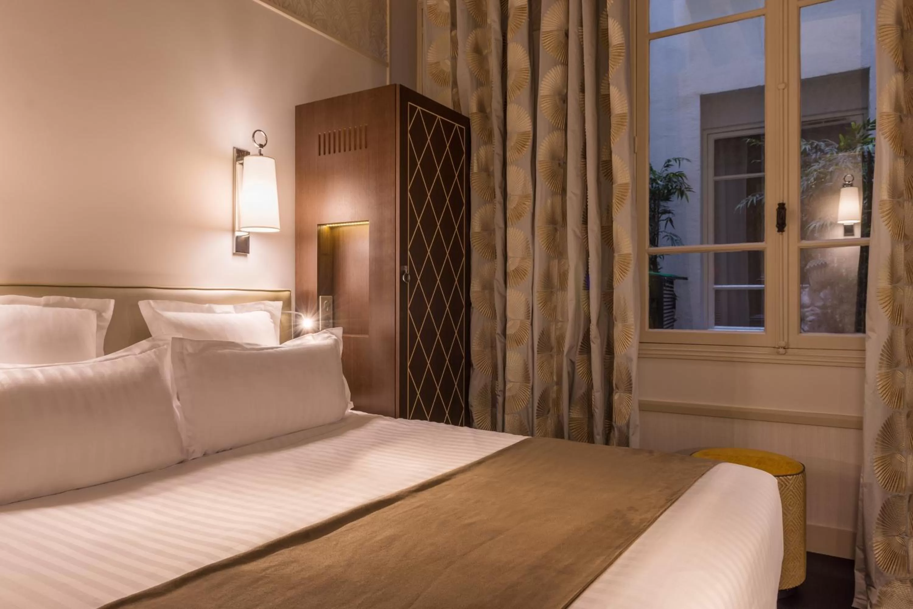 Photo of the whole room, Bed in Crystal Hotel