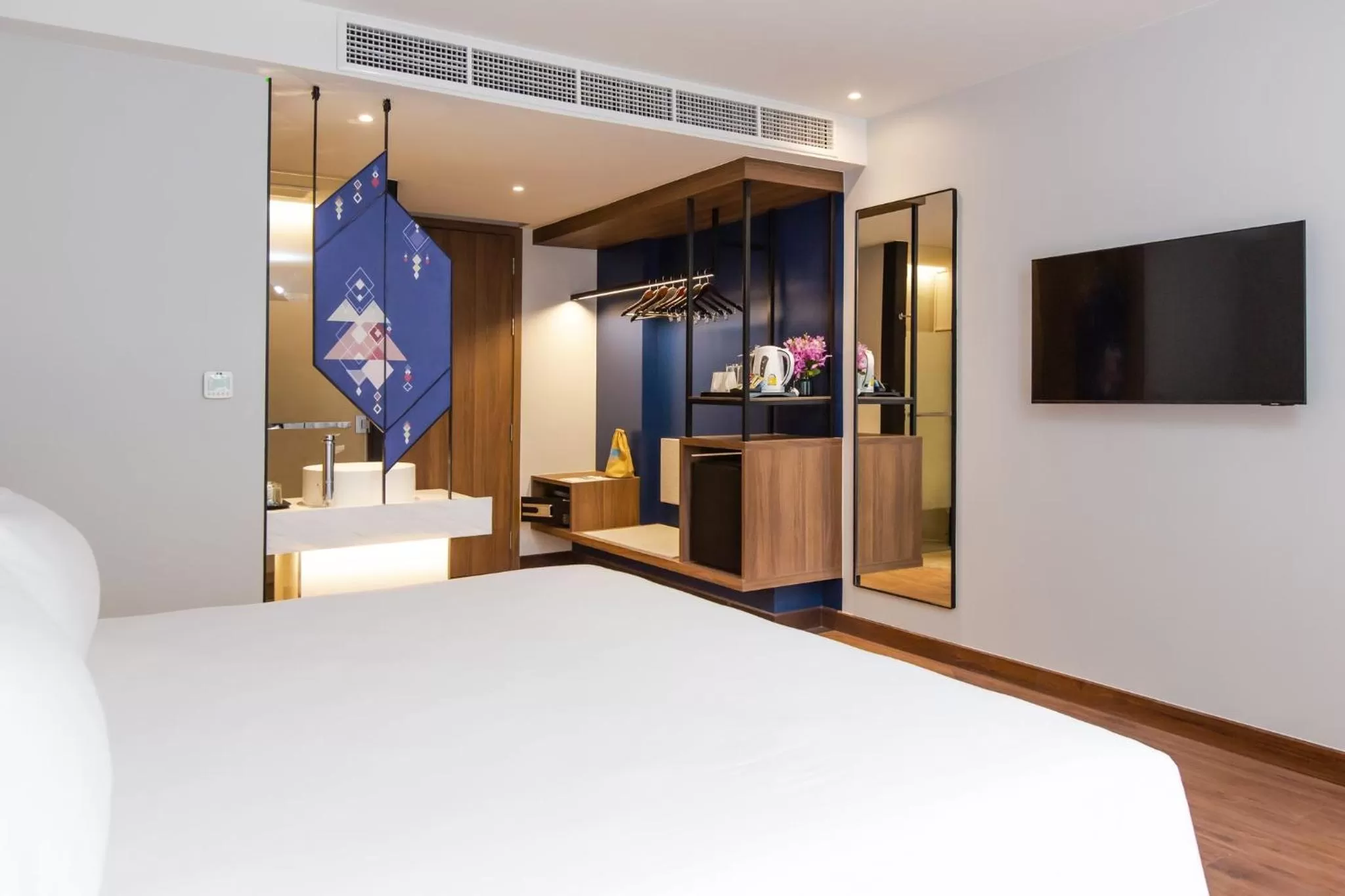 Bedroom, Bed in Centara Life Hotel Bangkok Phra Nakhon