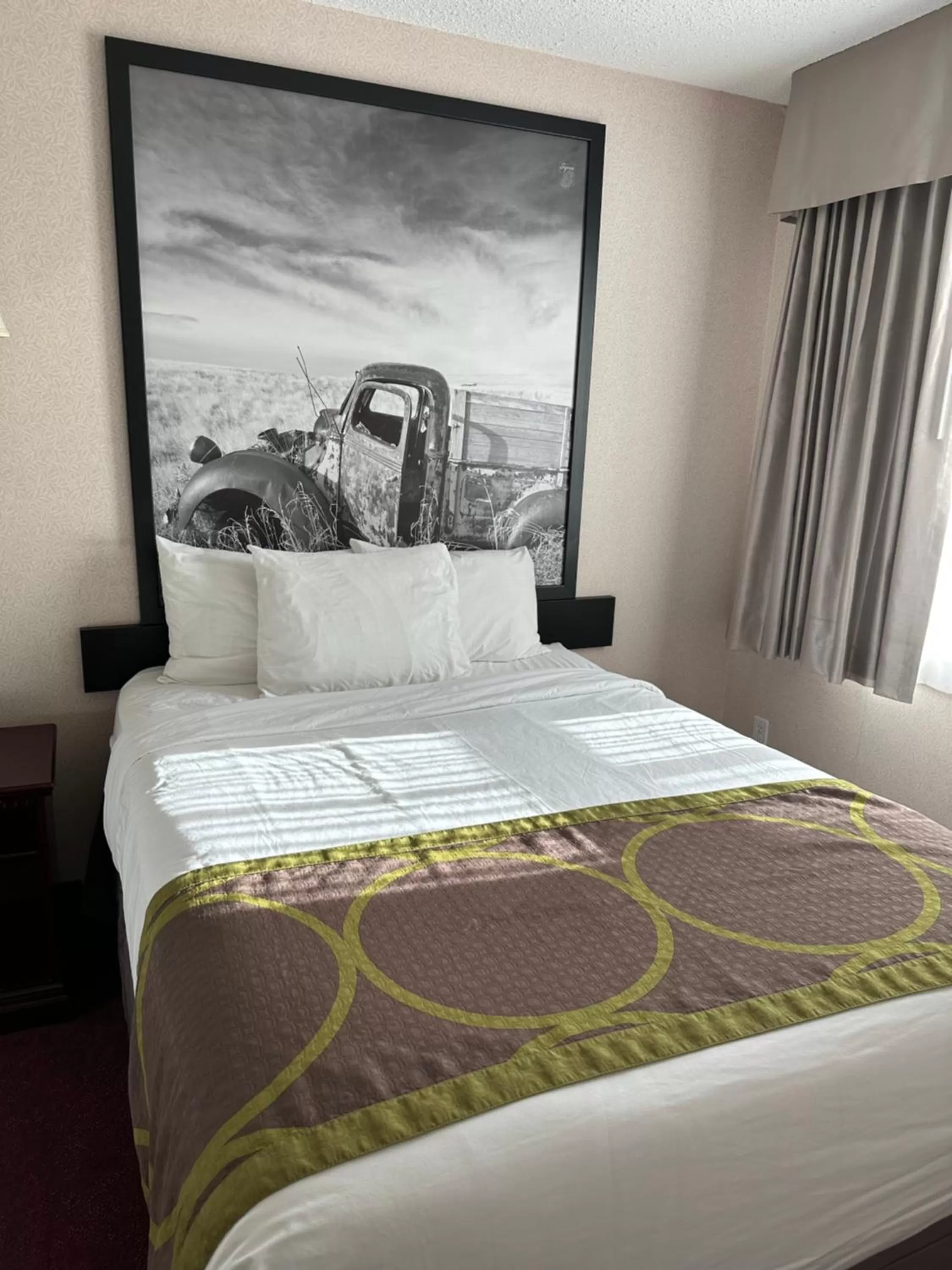 Bed in Super 8 by Wyndham Lethbridge
