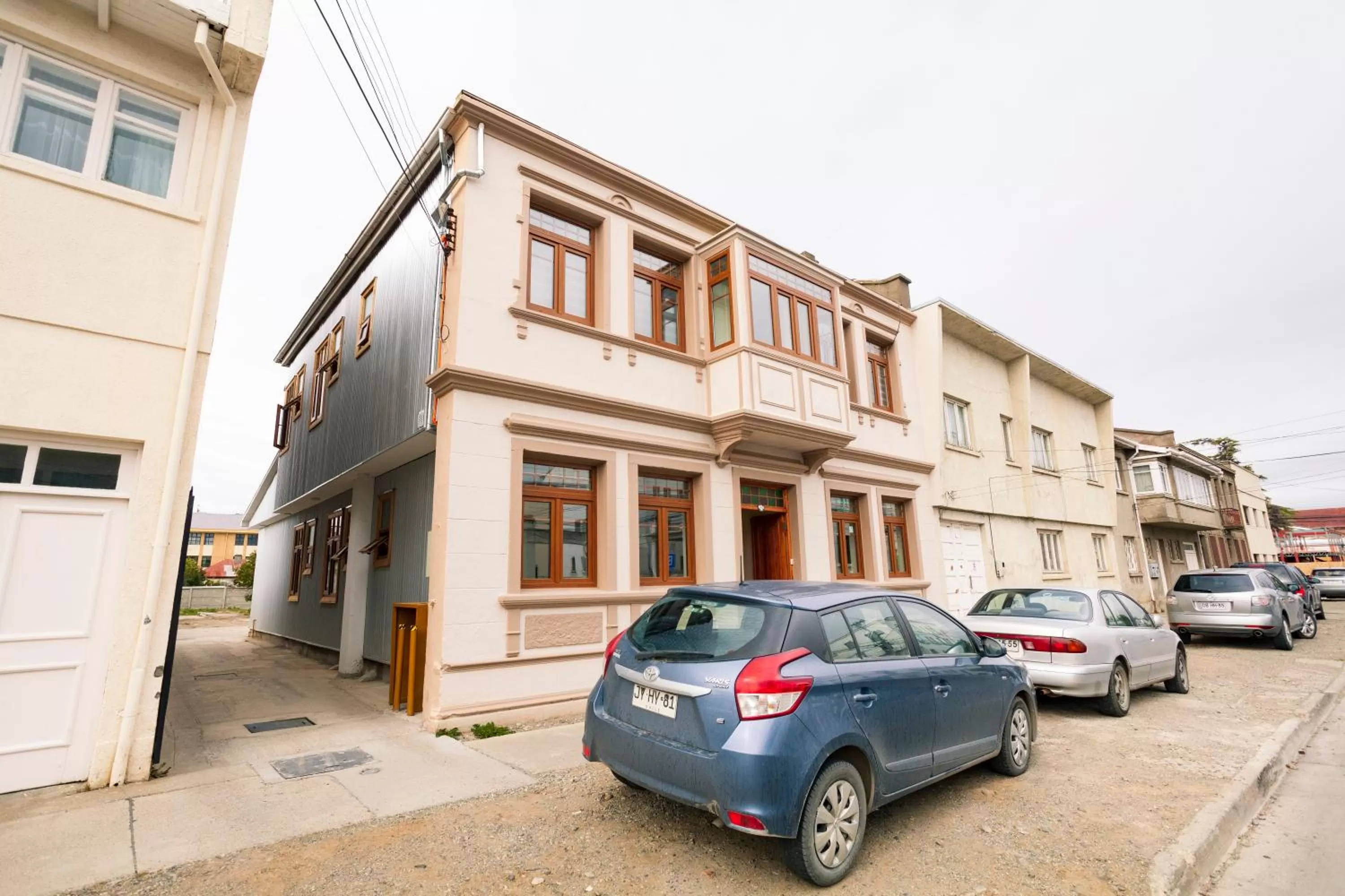 Facade/entrance, Property Building in Hostal Boutique Patagonia Mística