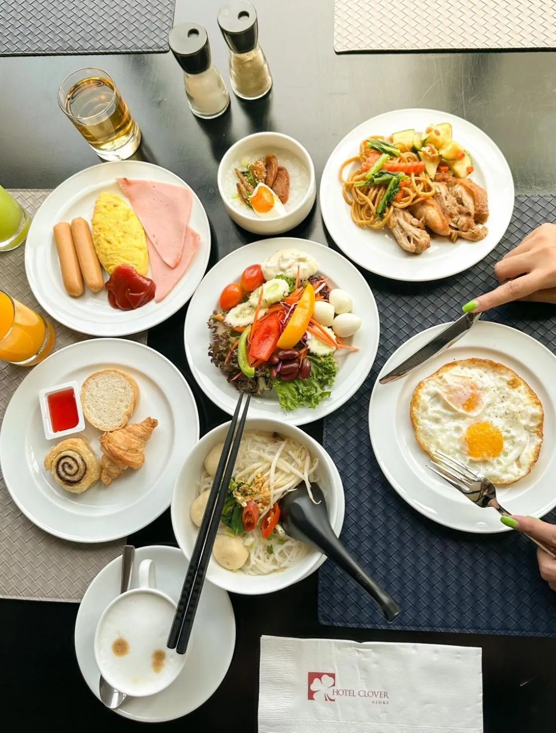 Breakfast in Hotel Clover Asoke - SHA Extra Plus