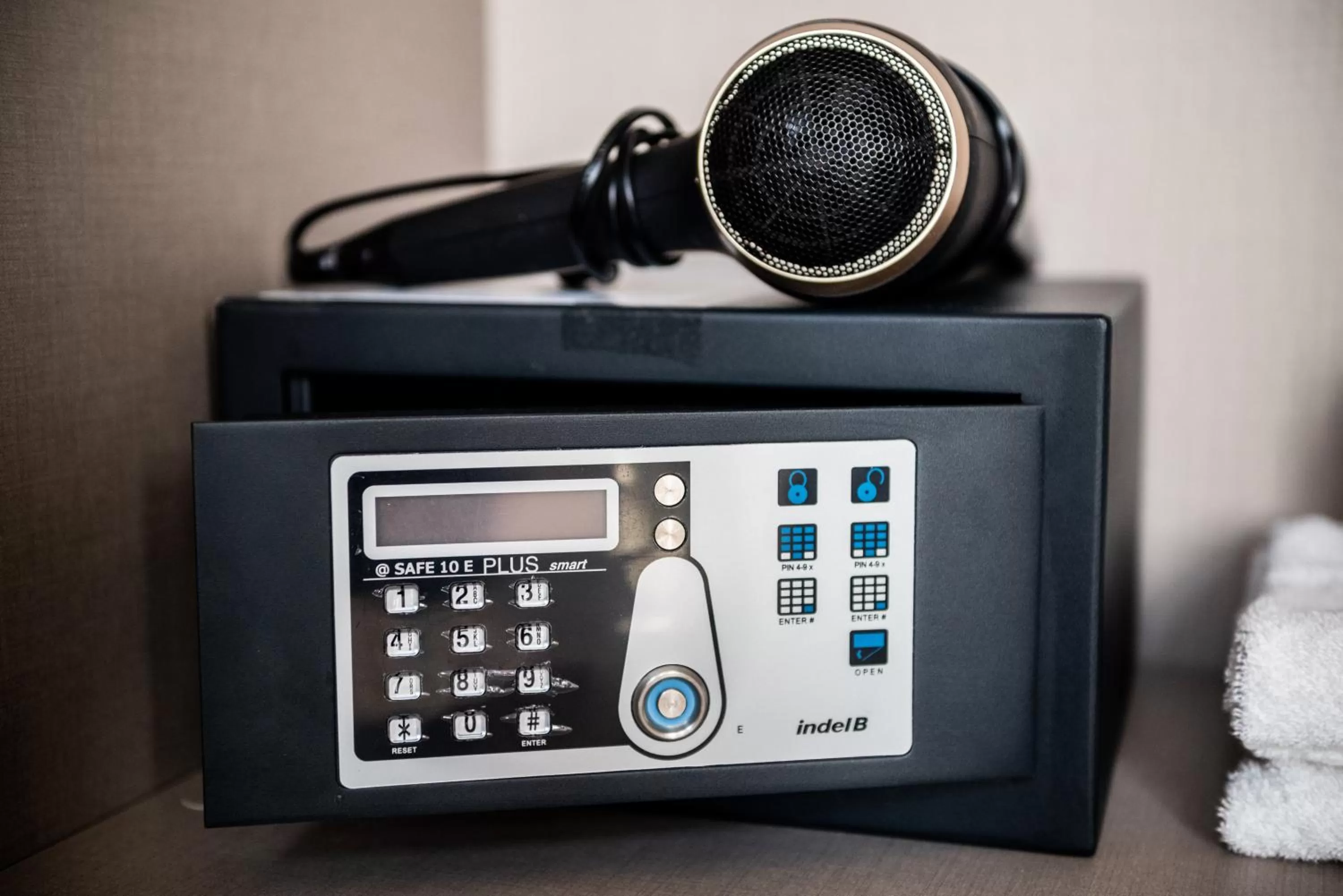 Bedroom in Central Gallery Rooms- Palazzo D'Ali' Staiti XIX
