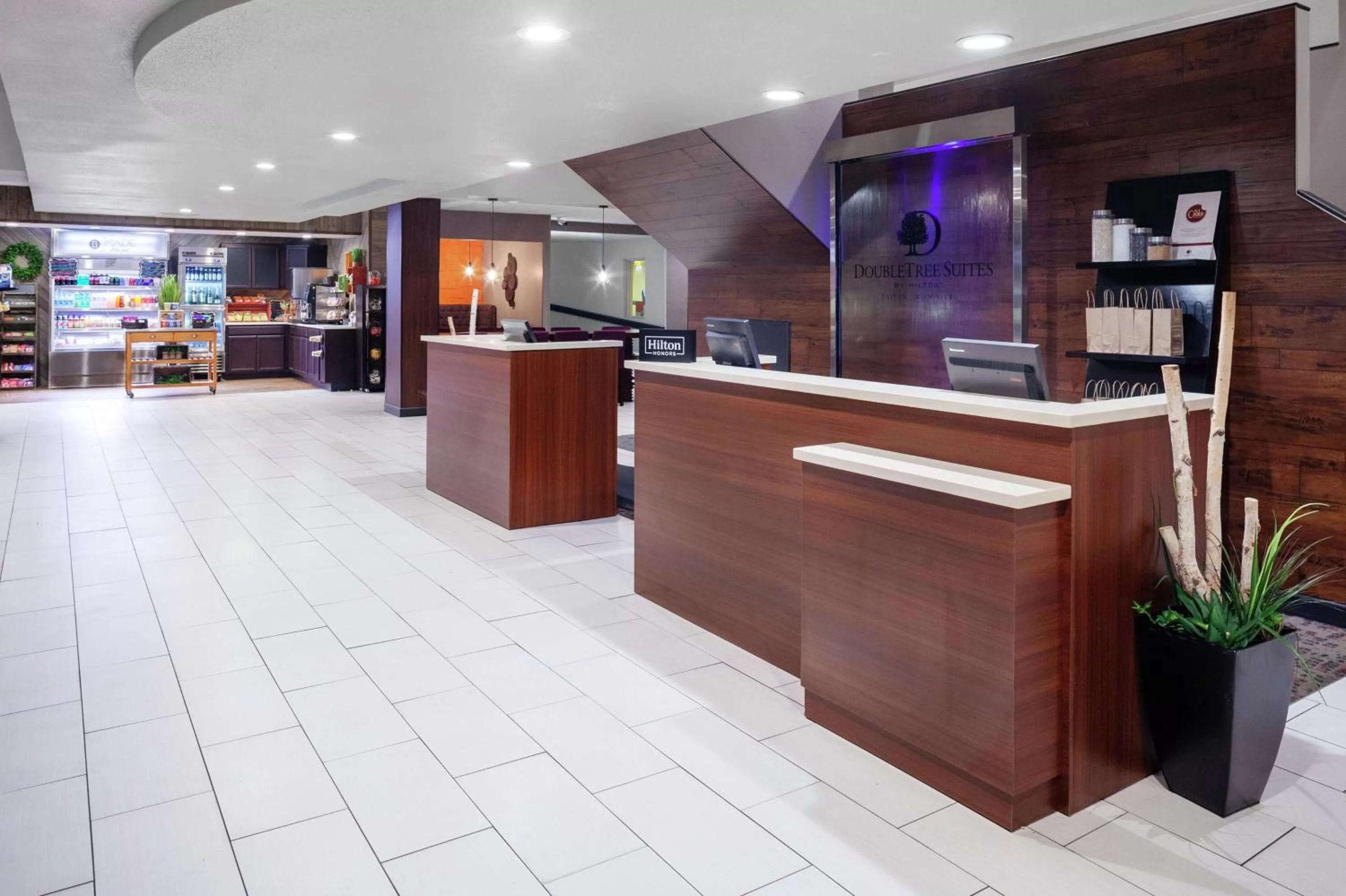 Lobby or reception in Best Hotel Dayton - Miamisburg