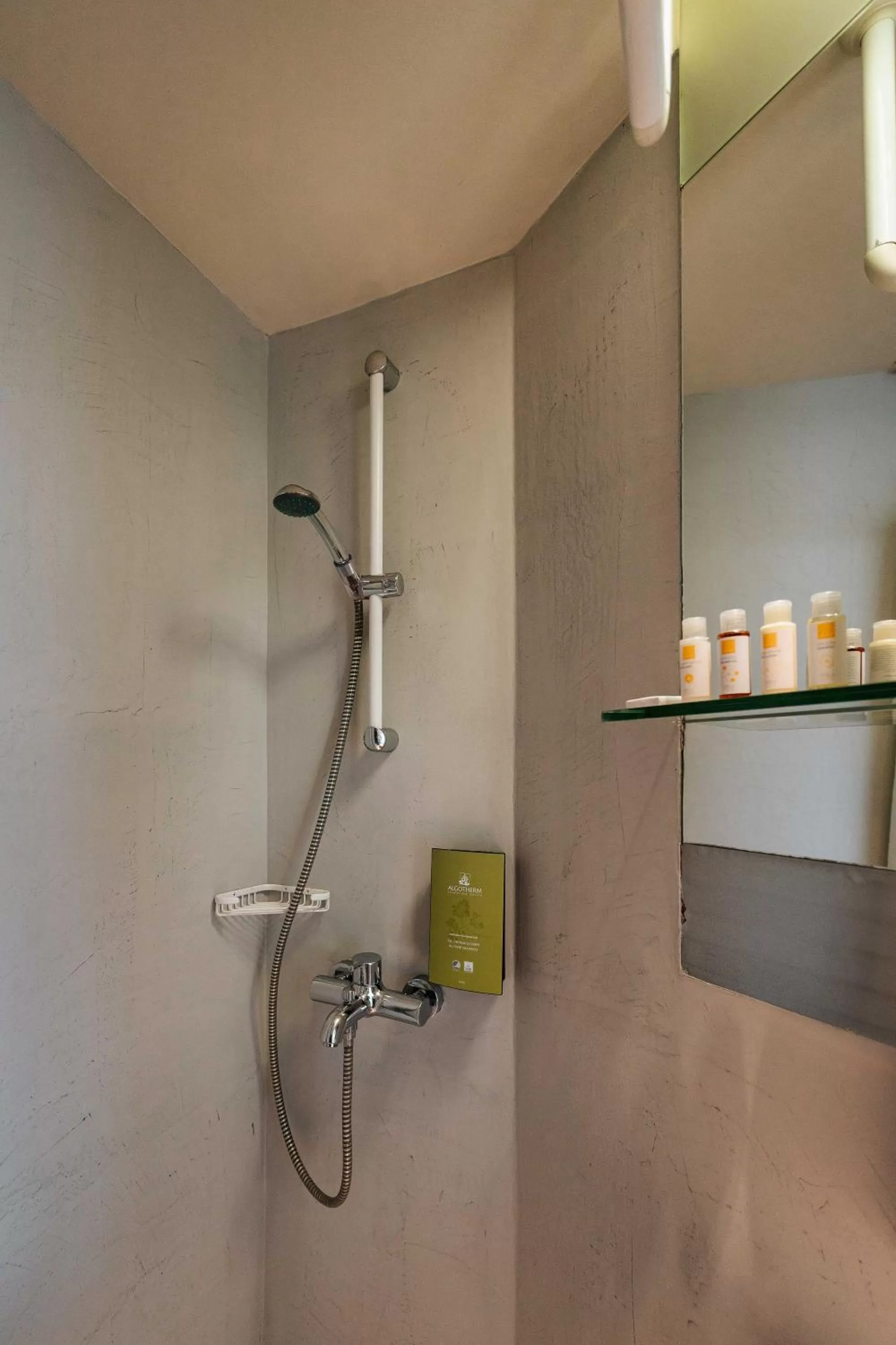 Bathroom in Domotel Olympia