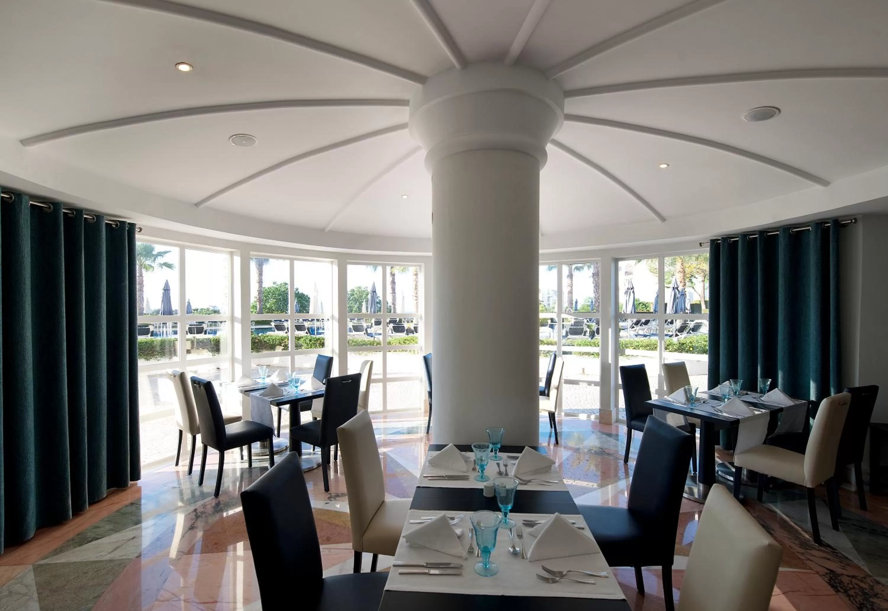 Restaurant/places to eat in Vila Gale Cerro Alagoa