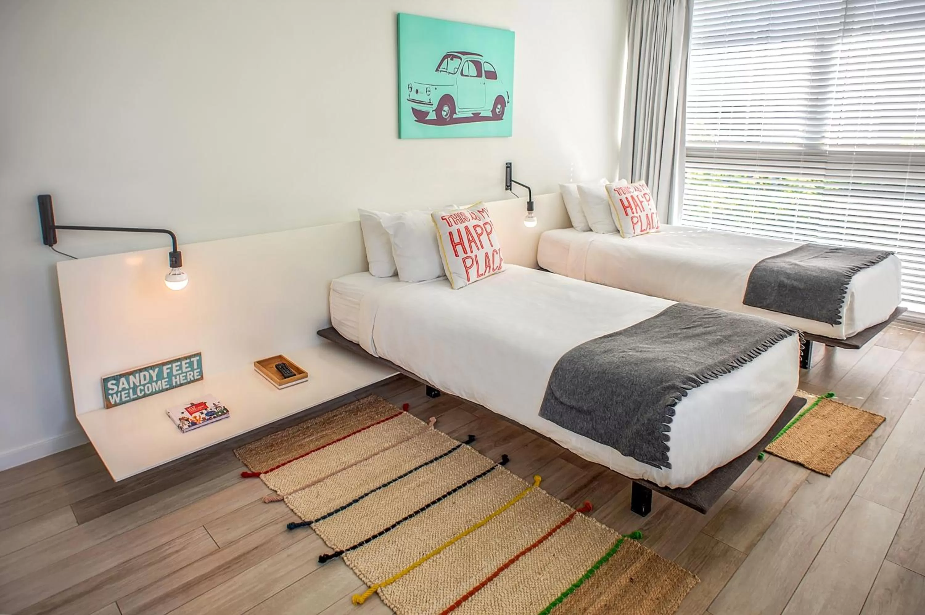 Bedroom, Bed in Beach Haus Key Biscayne Contemporary Apartments