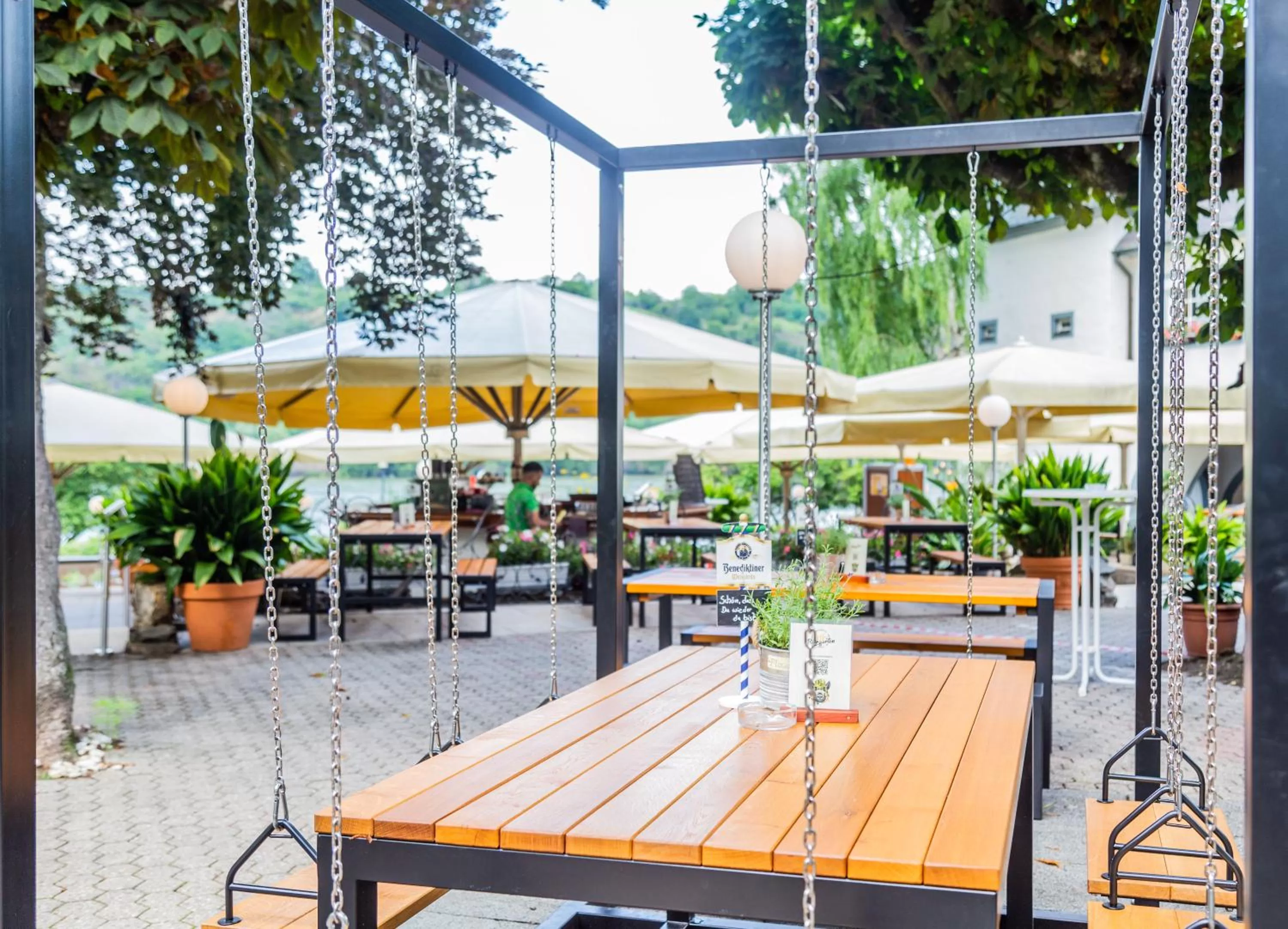 Restaurant/places to eat in Das Ebertor - Hotel & Hostel