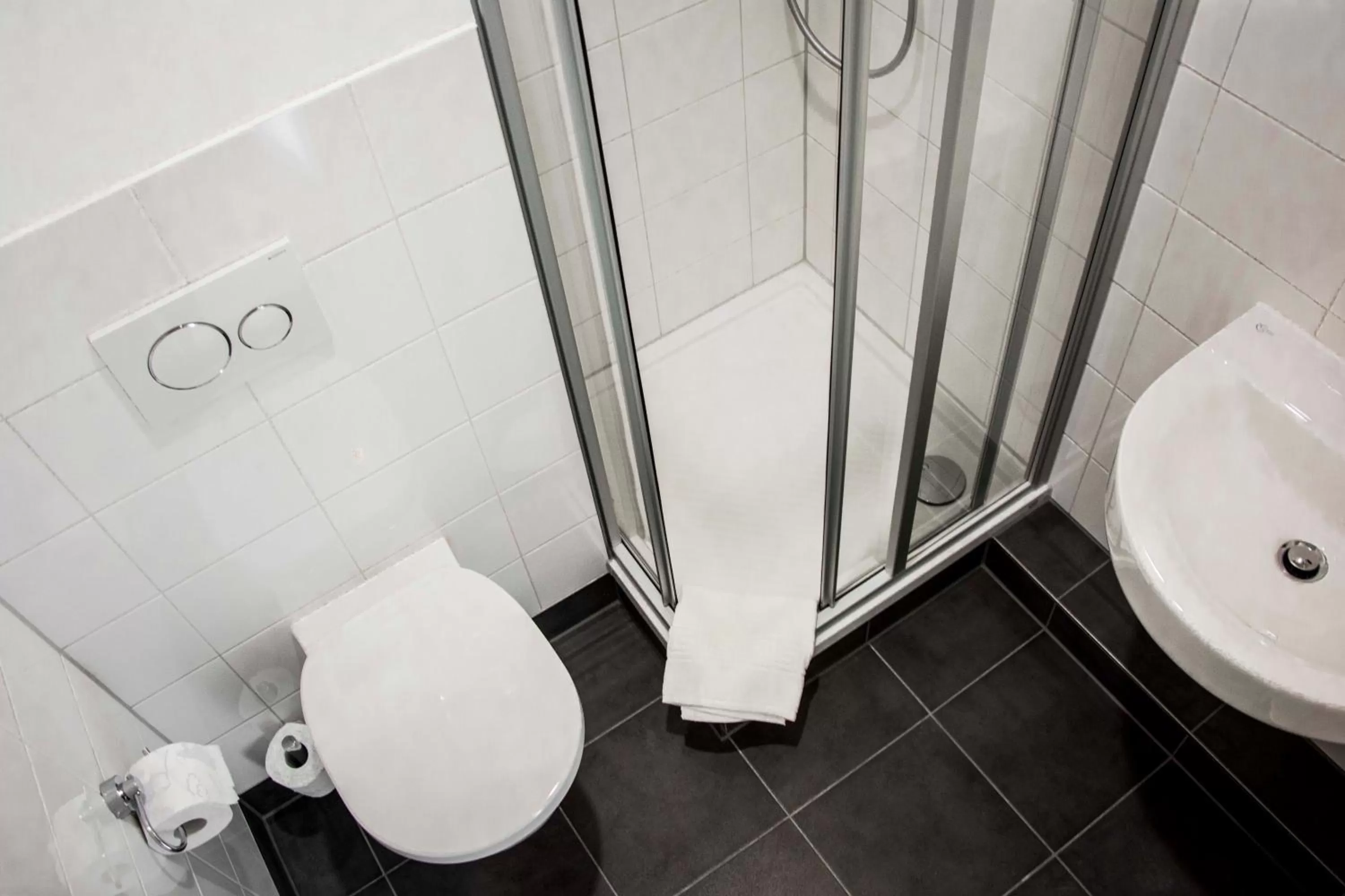 Shower in Lindenau Inn