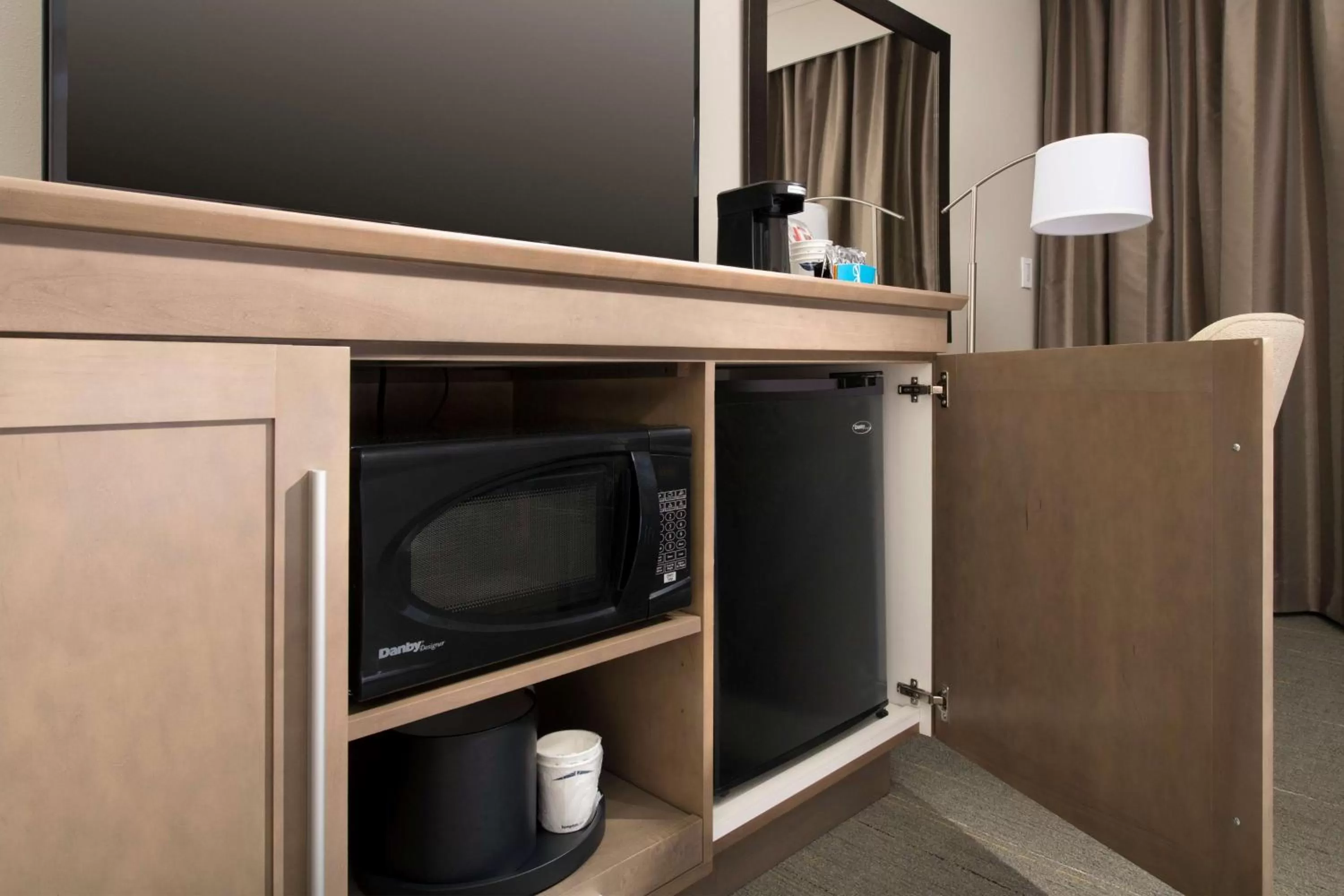 Queen Standard Room with Two Queen Beds - Non-Smoking in Hampton Inn Wilmington Downtown