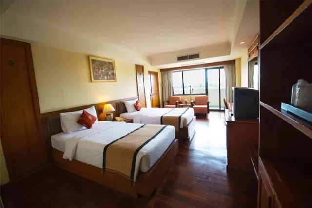 Bed in Chakungrao Riverview Hotel