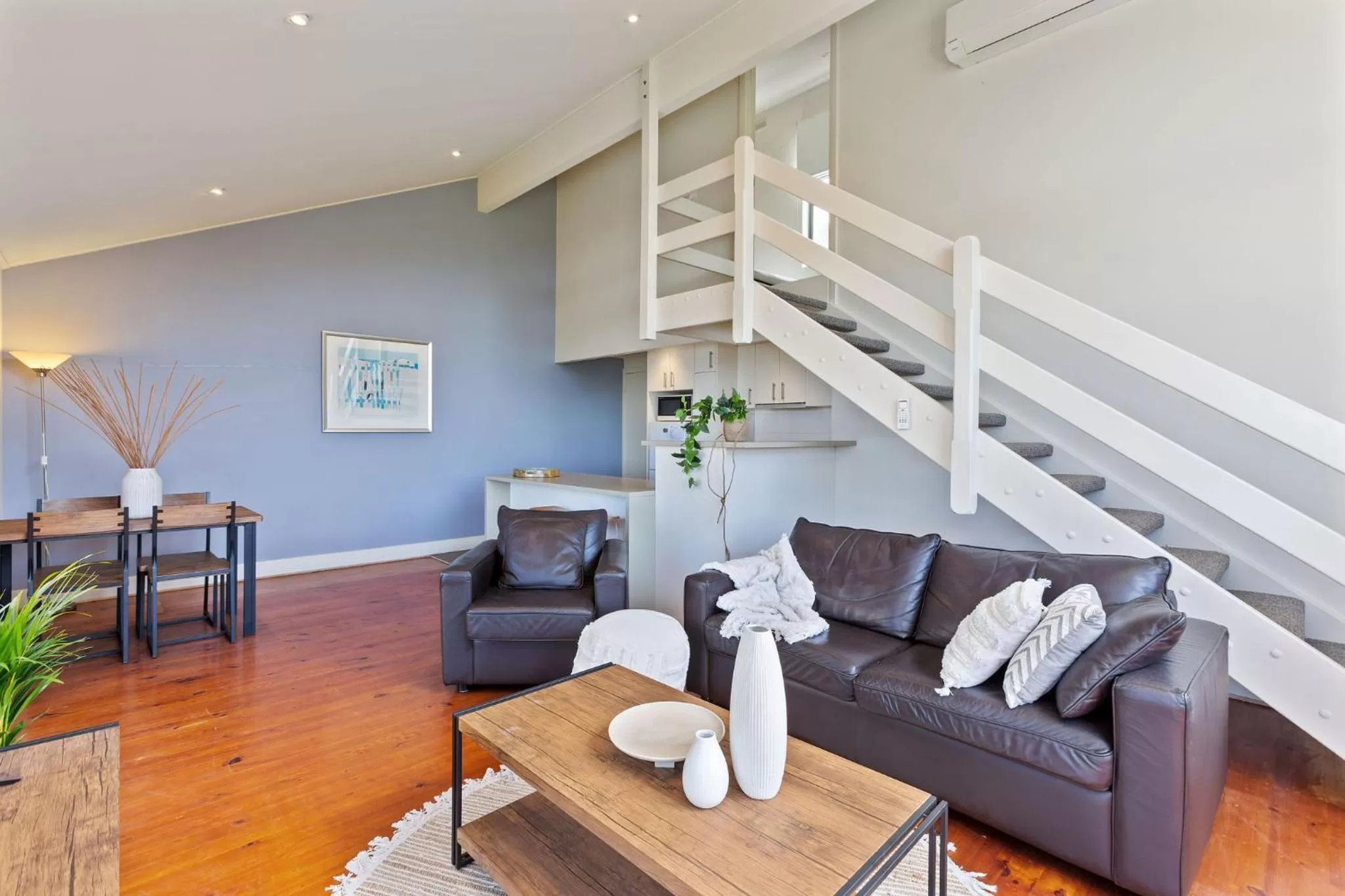 Seating Area in Whitecrest Eco Apartments Great Ocean Road