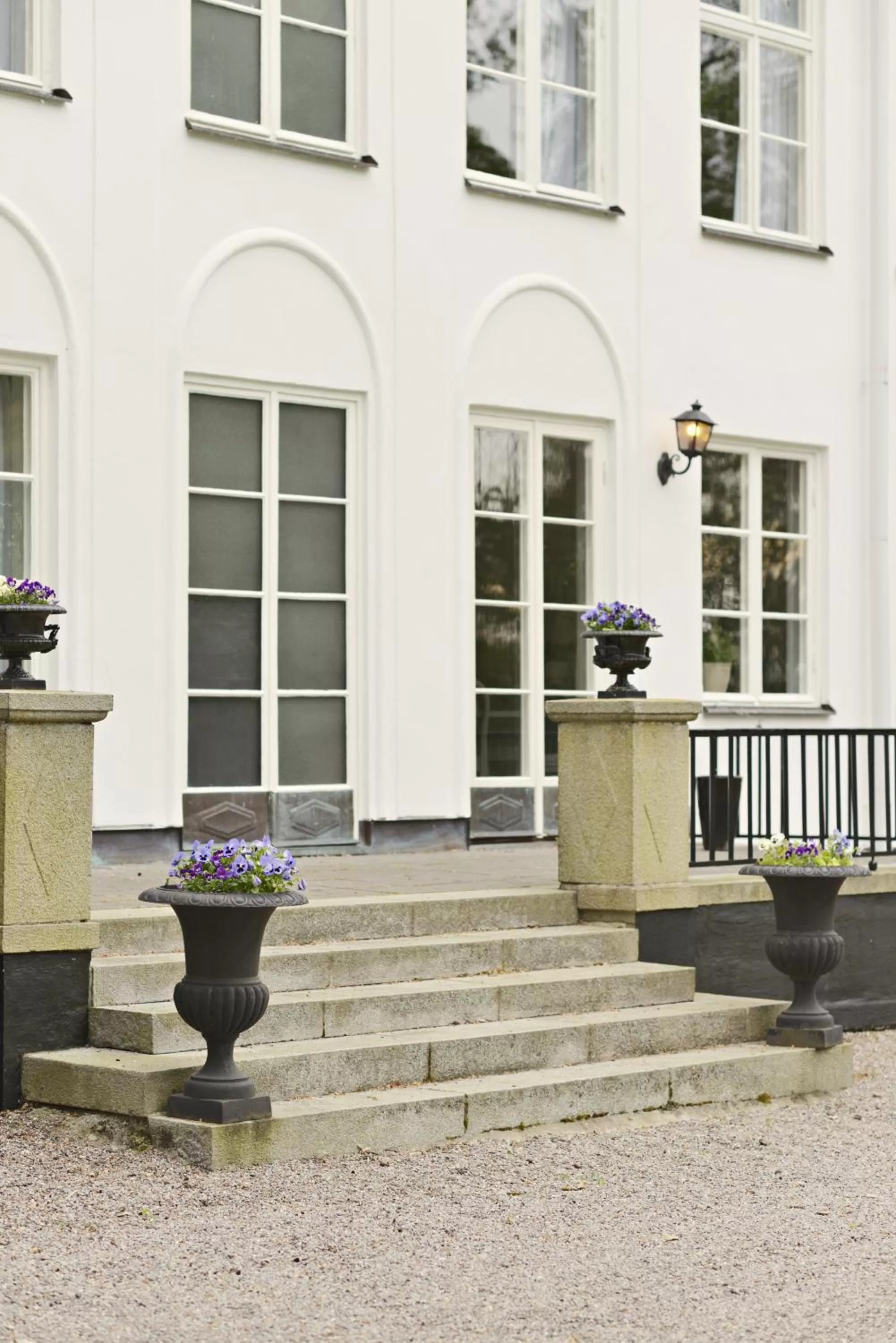 Facade/entrance in Skytteholm