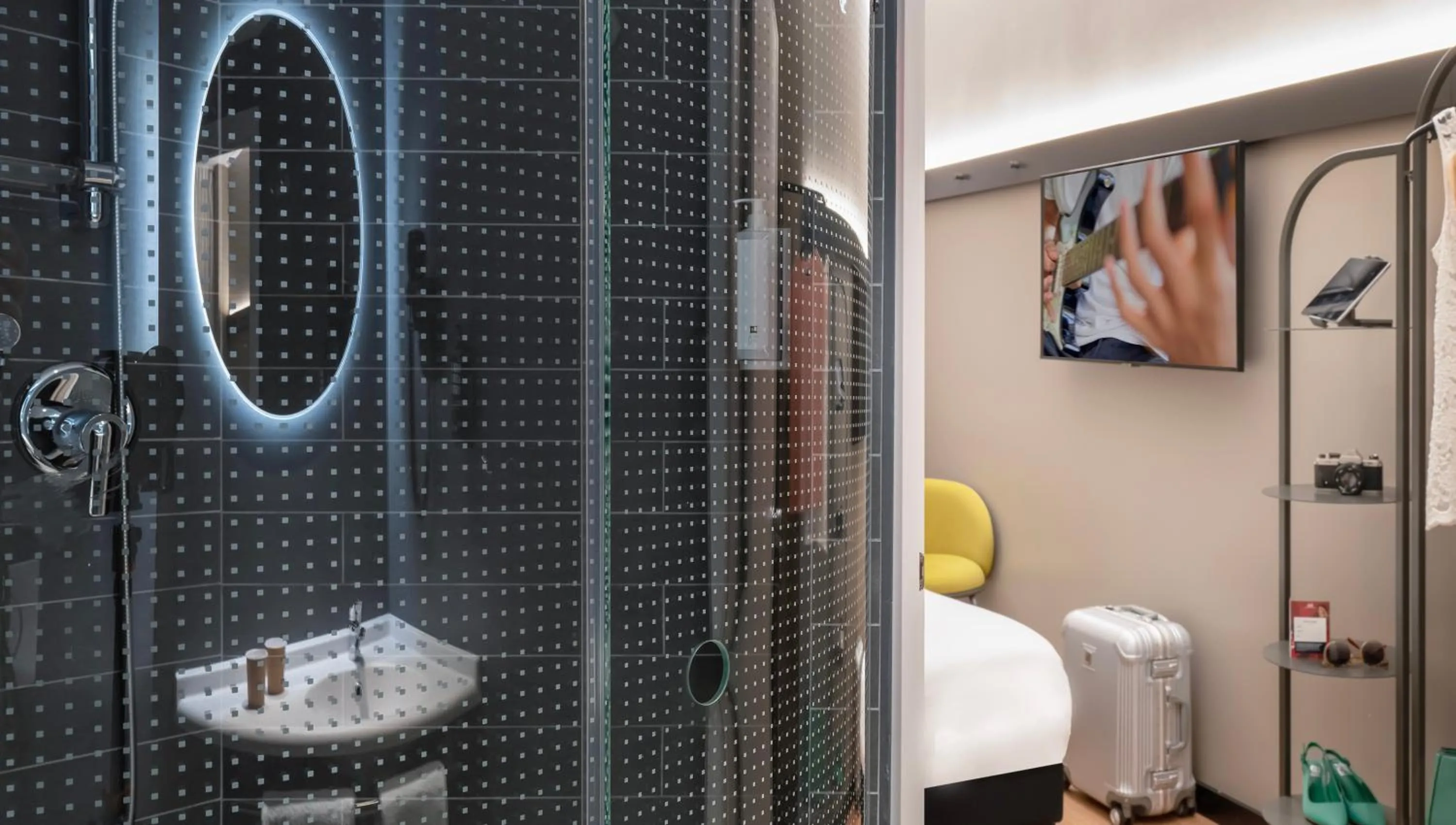 Bathroom in Ibis Madrid Aeropuerto Barajas