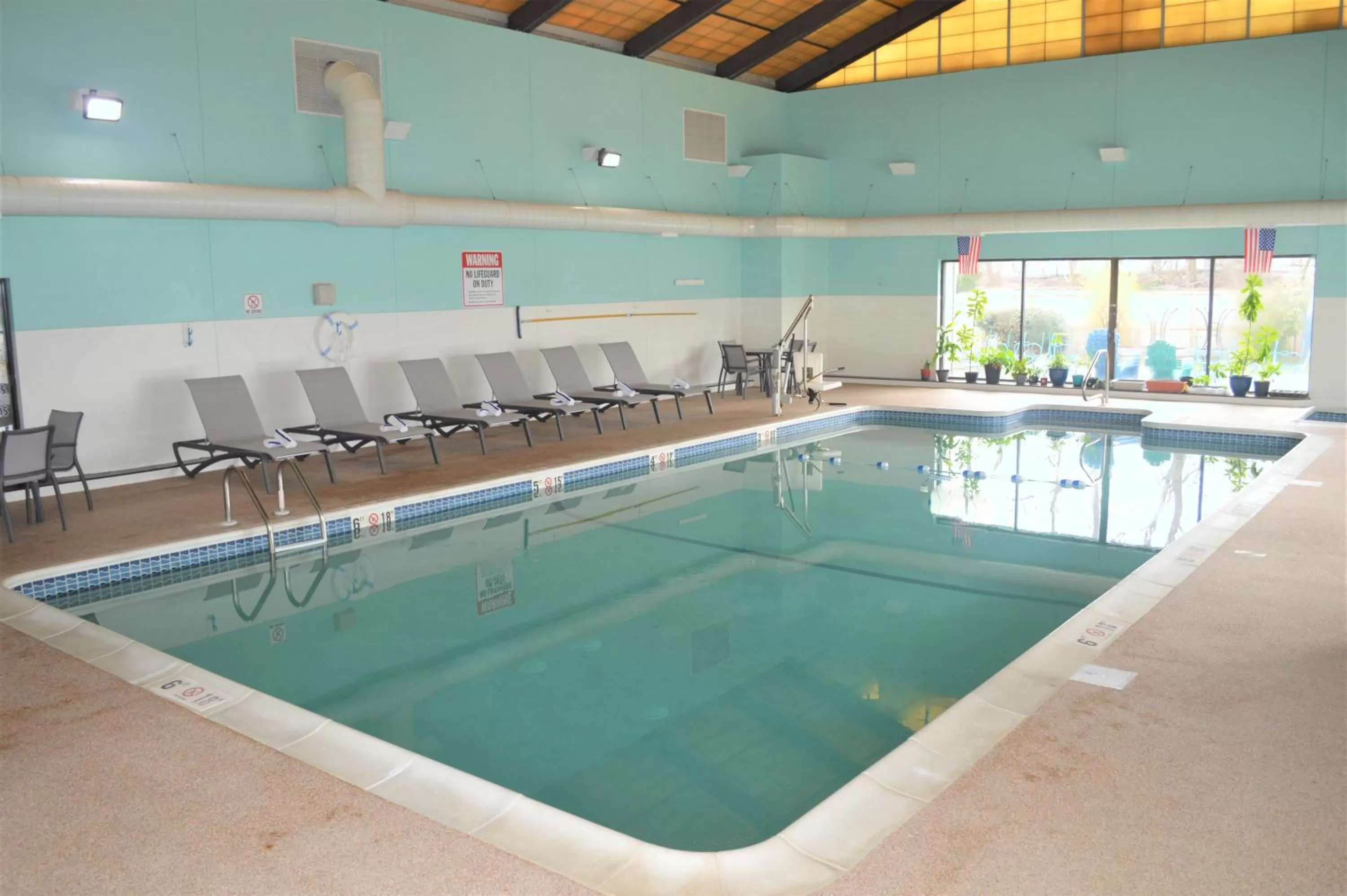 Swimming pool in Falmouth Inn