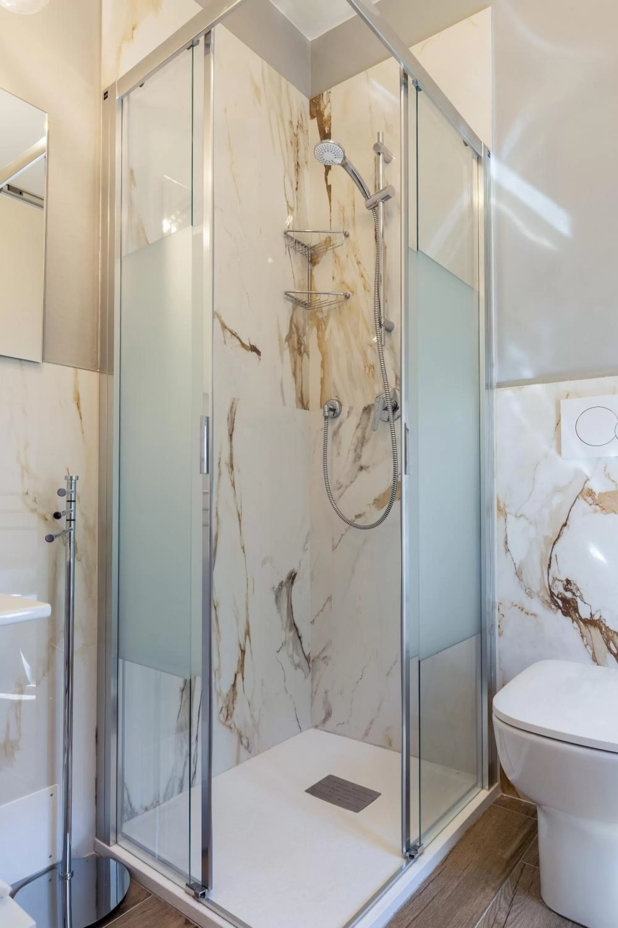 Shower in B&B Ninfeo dell' Arancera