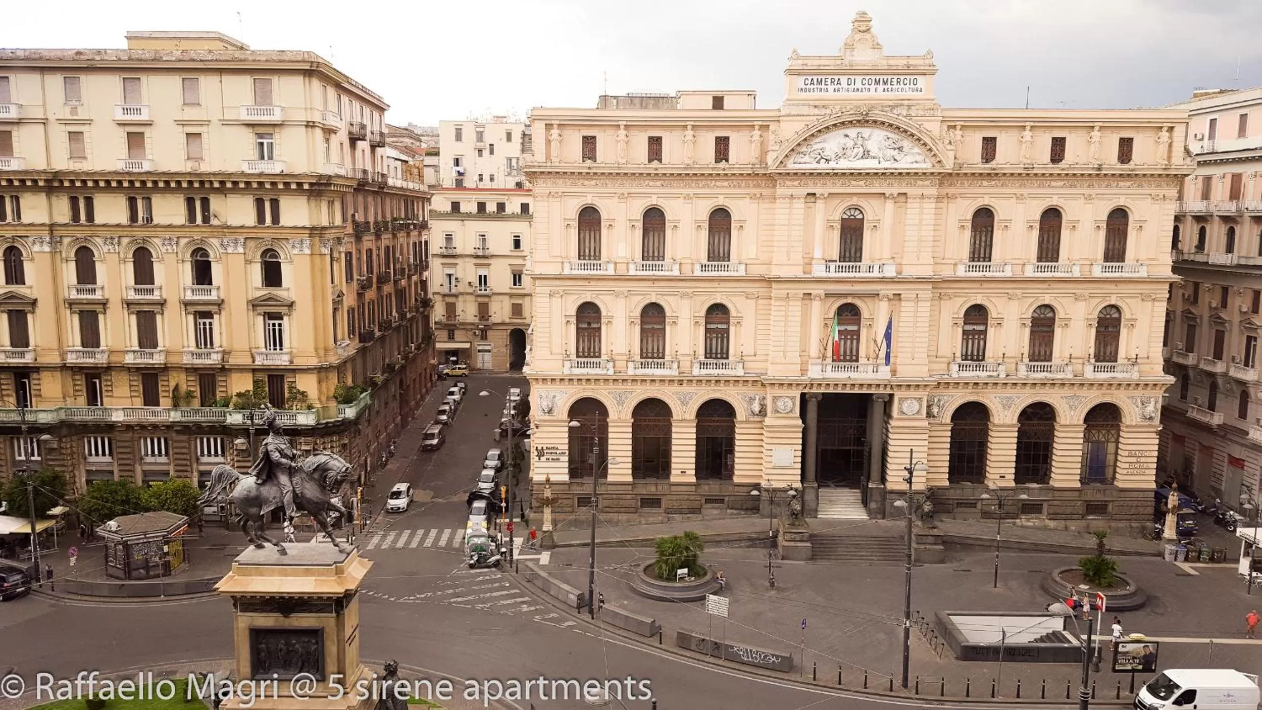 Nearby landmark in 5 sirene