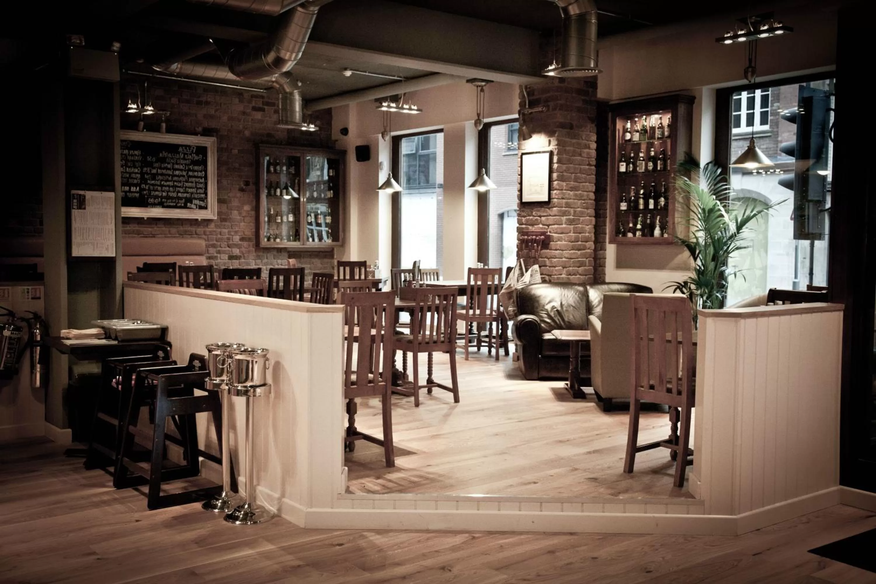 Restaurant/places to eat in Posh Pads - Liverpool 1 - Apart-Hotel