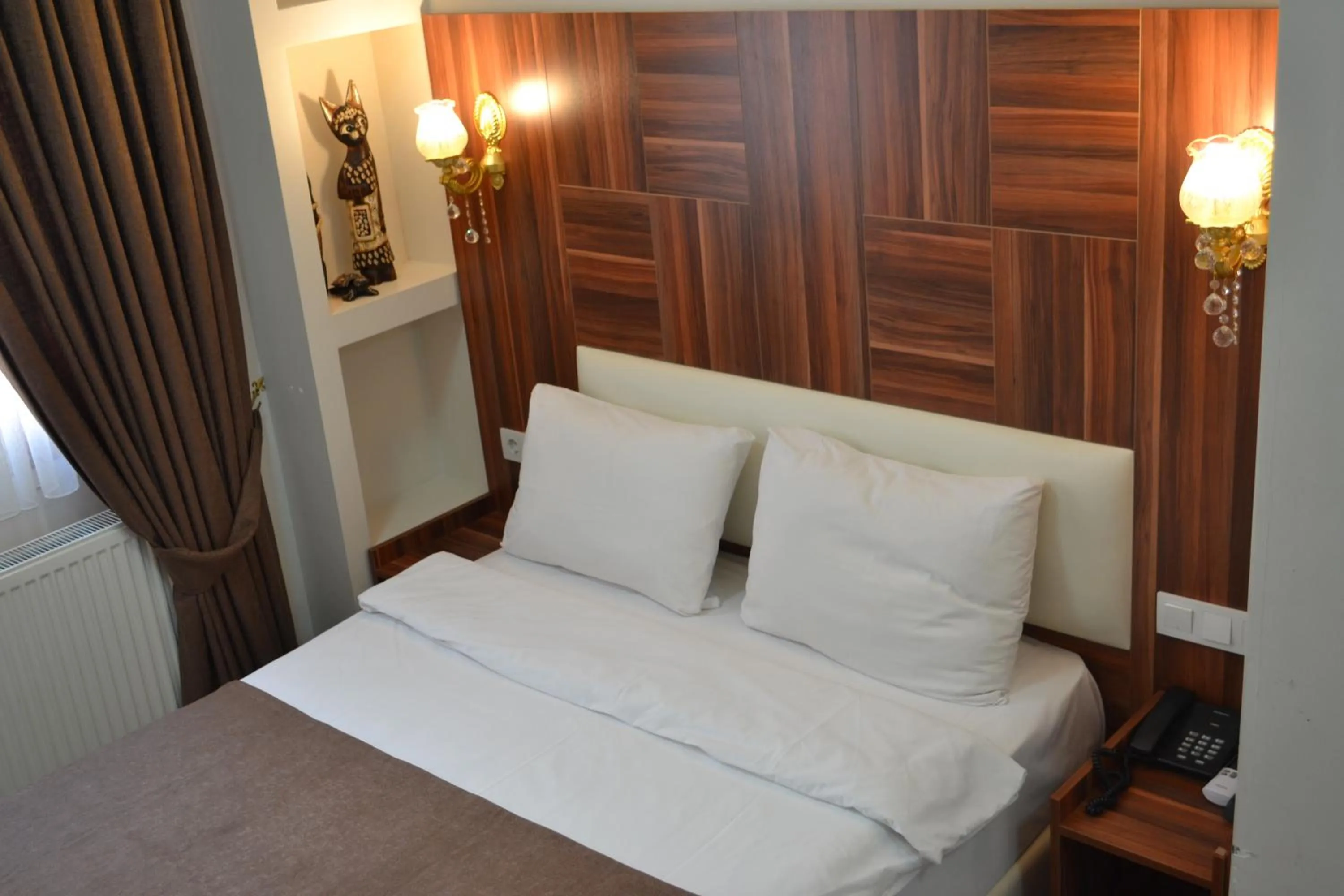 Bedroom, Bed in New Fatih Hotel