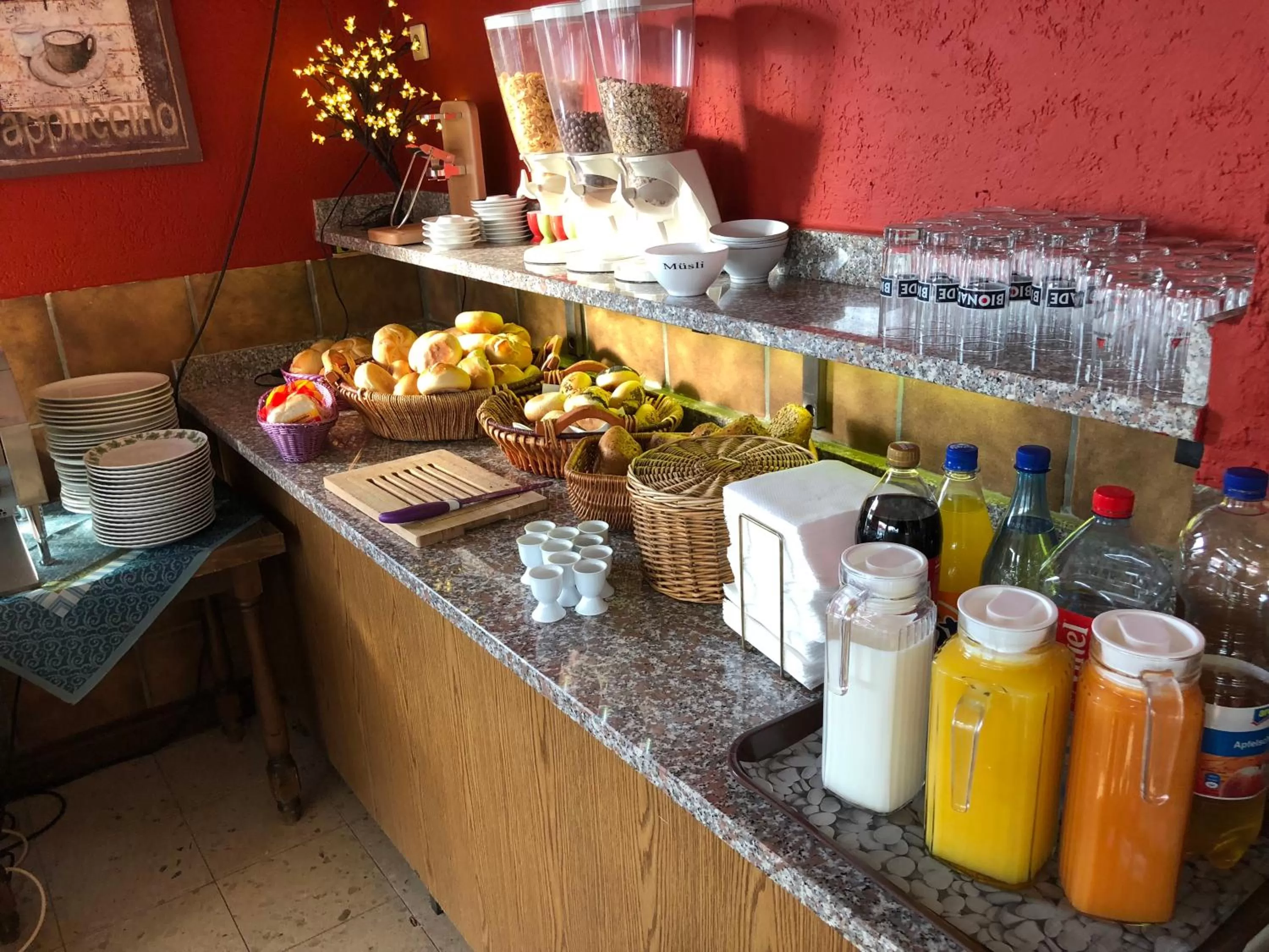 Breakfast in Hotel Rhein INN