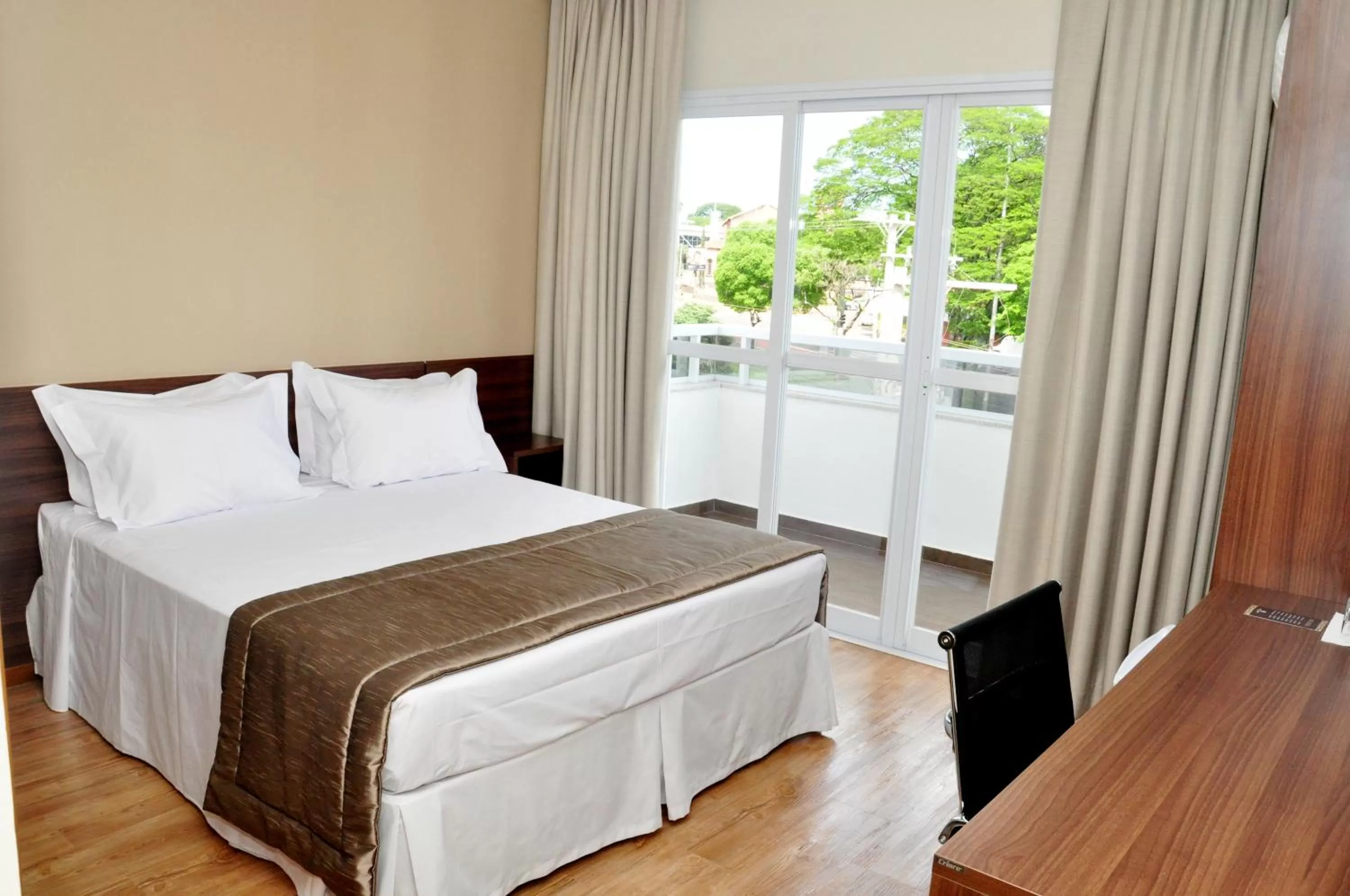 Bedroom, Bed in Hotel Mohave