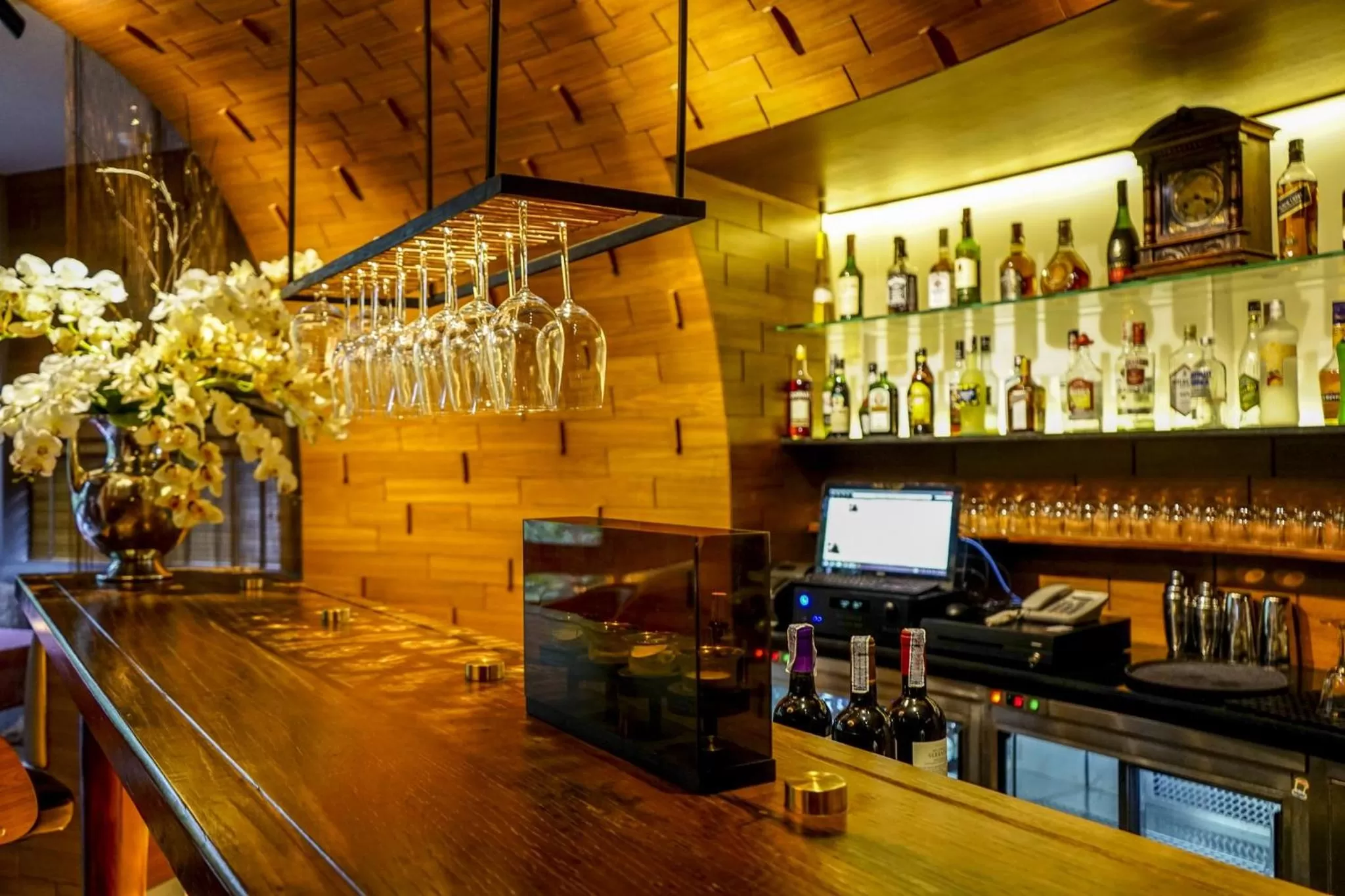 Restaurant/places to eat in Rimnaam Klangchan Hotel - SHA Plus