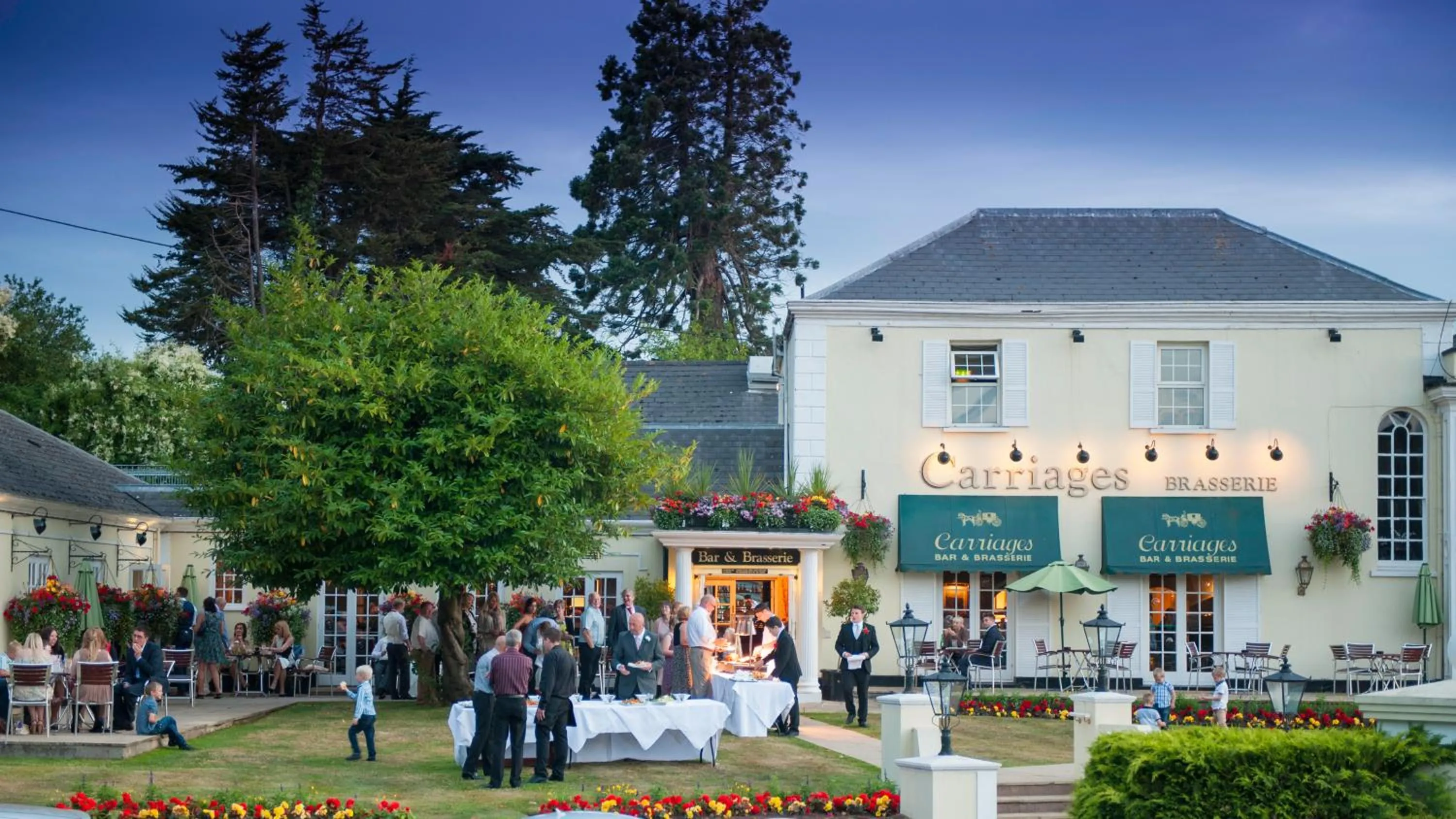 Patio in The Devon Hotel