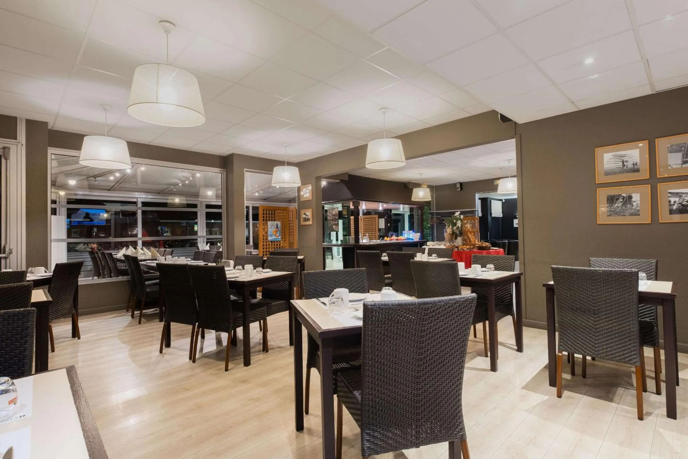 Restaurant/places to eat in Comfort Hotel Lille L'Union