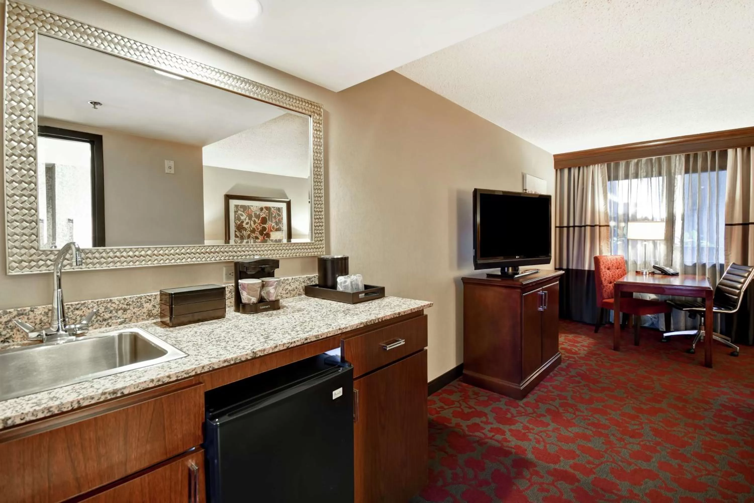 Bedroom in Embassy Suites by Hilton Dulles Airport