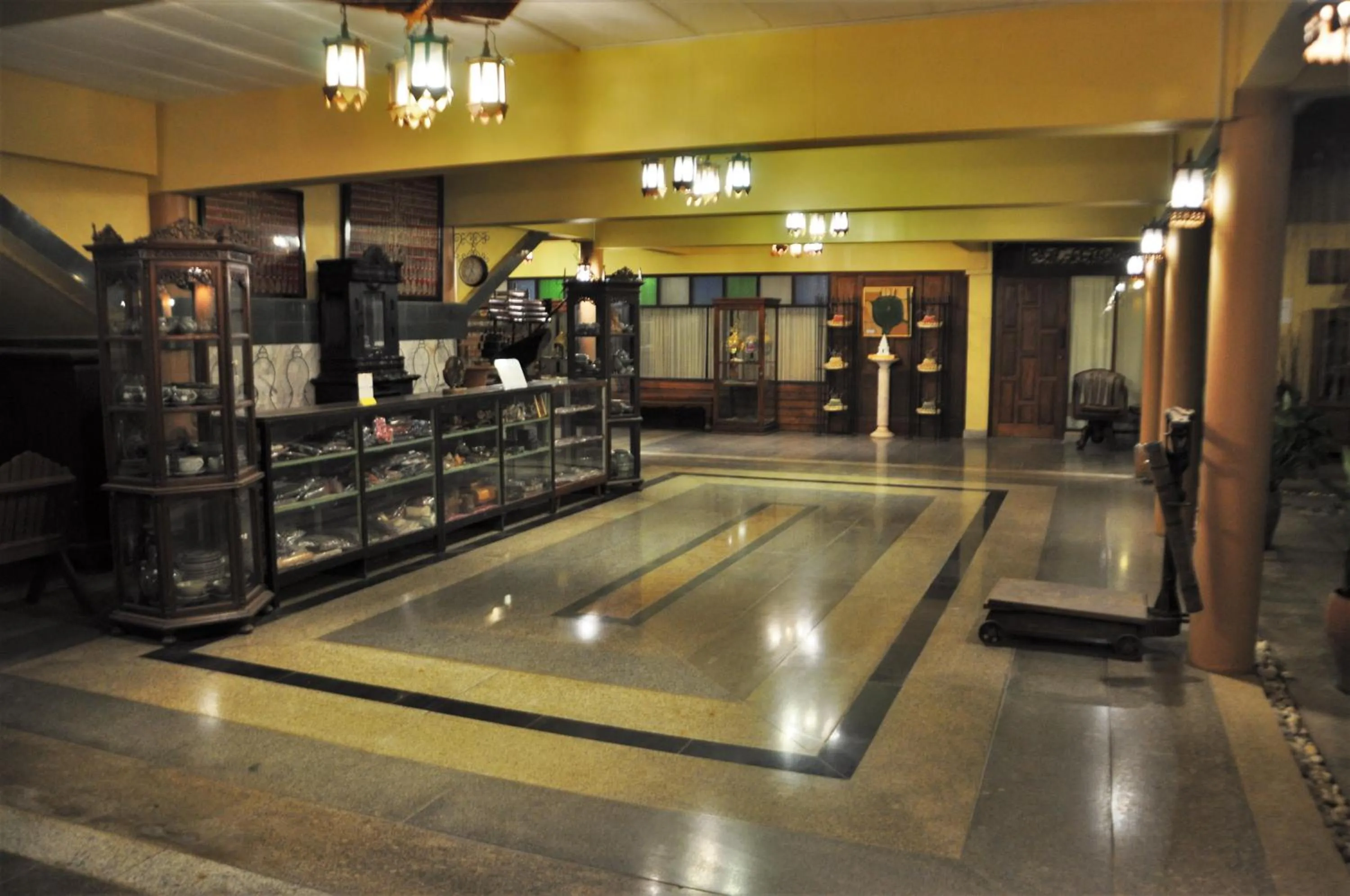 Patio in Ruean Thai Hotel