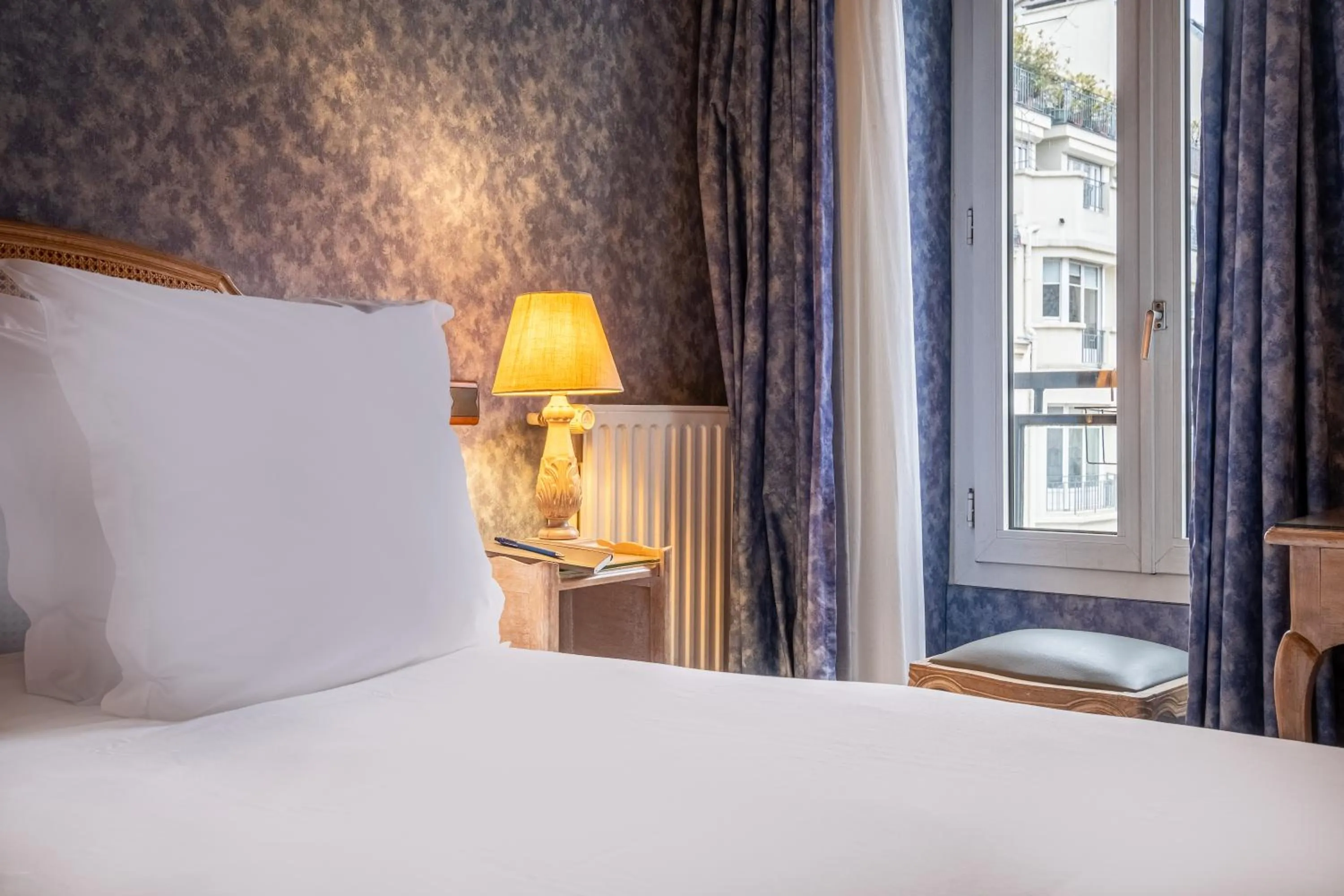 Bedroom, Bed in Hôtel Baudelaire Opéra