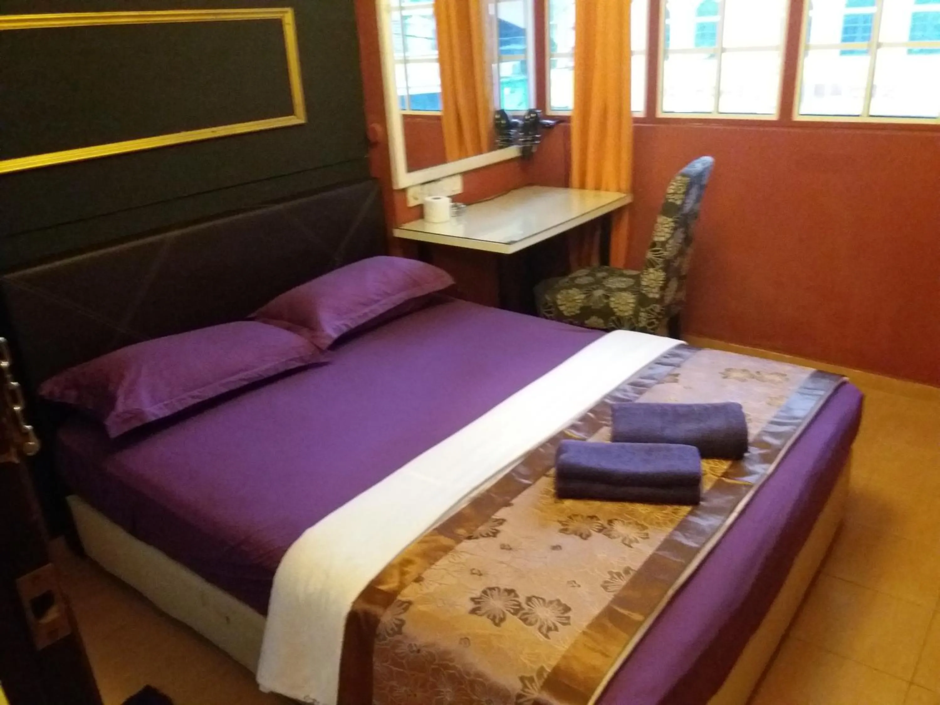 Bedroom, Bed in City Inn Hotel