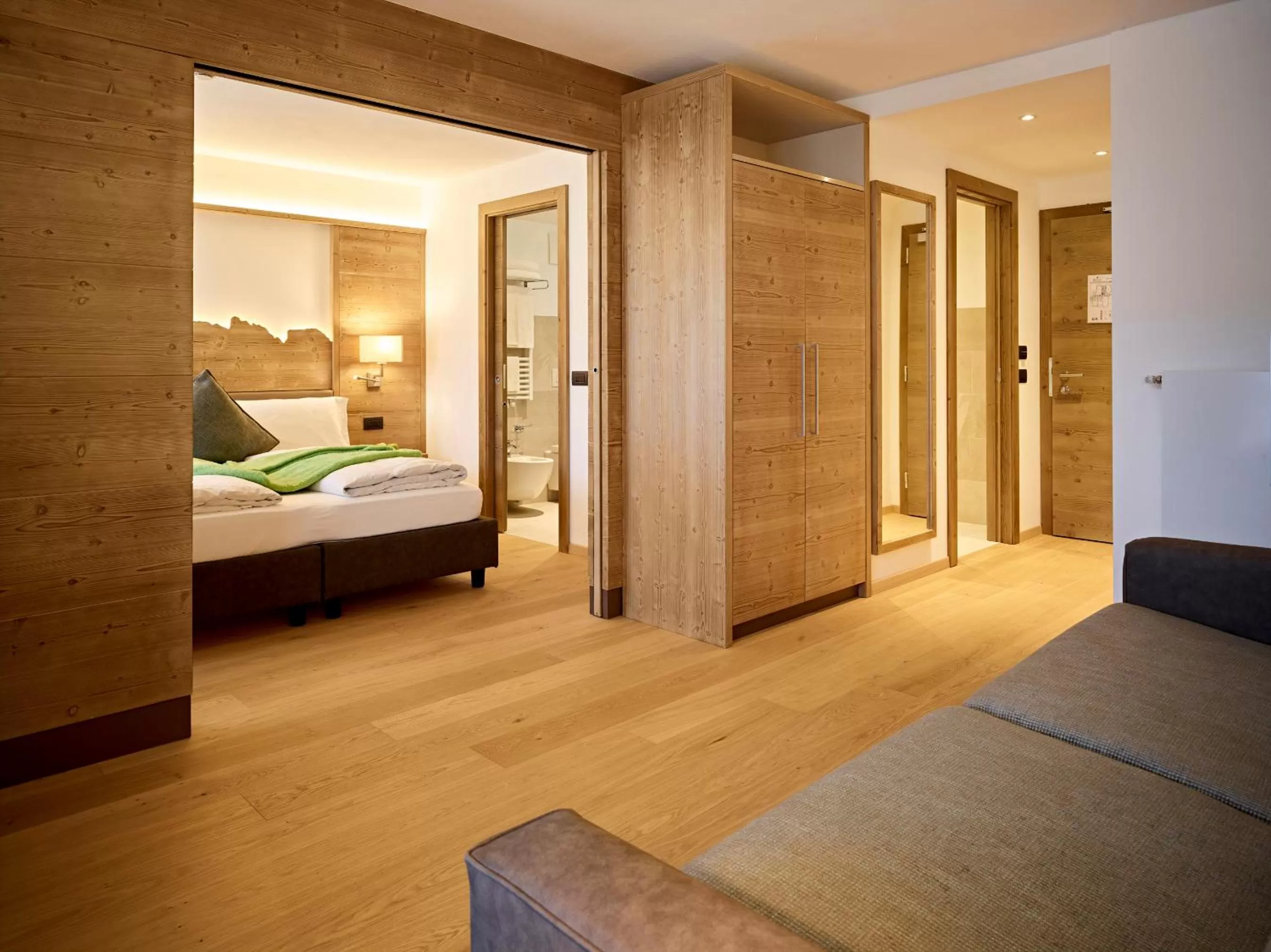 Bedroom, Bed in Hotel Shandranj