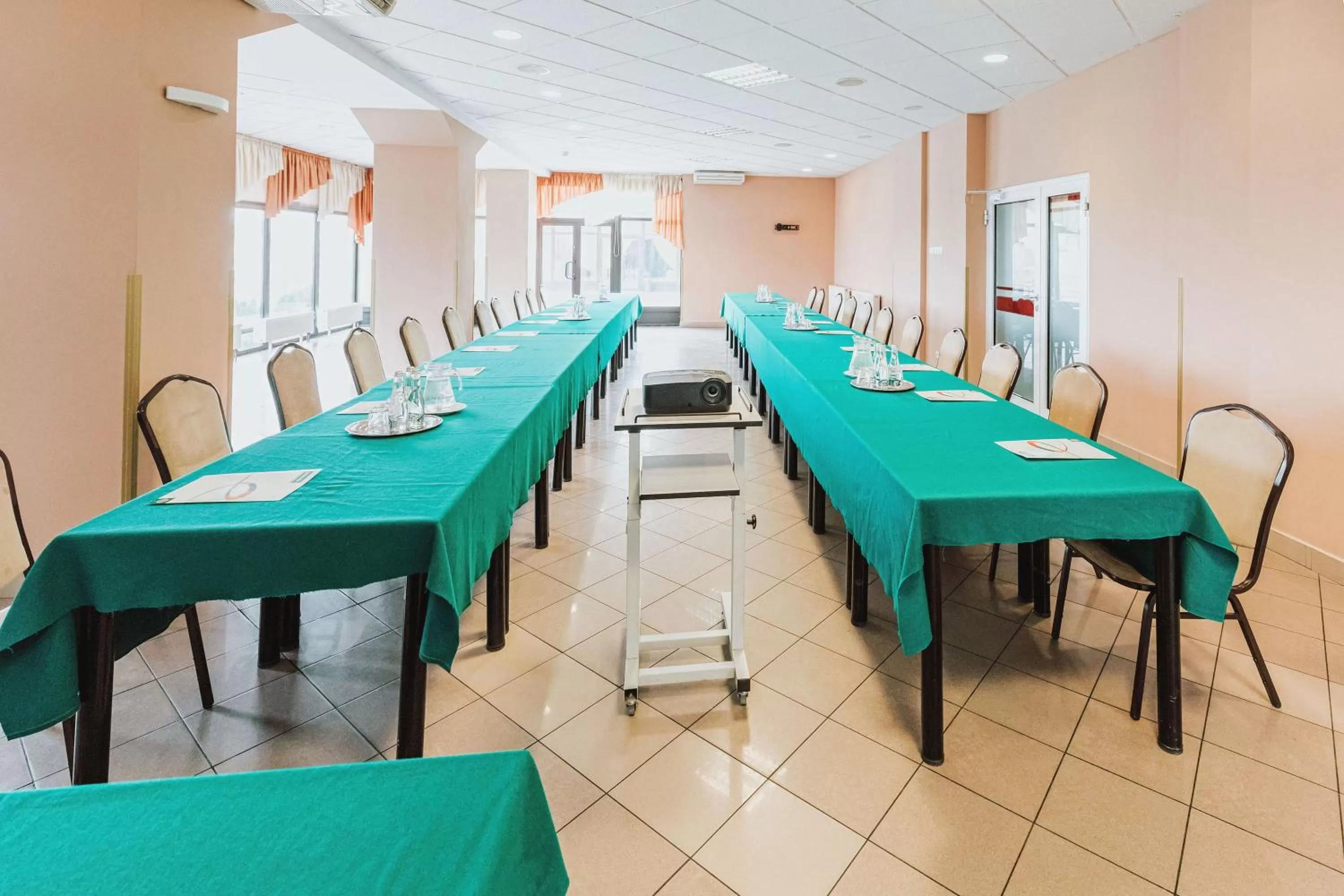 Meeting/conference room in Hotel Gromada Łomża