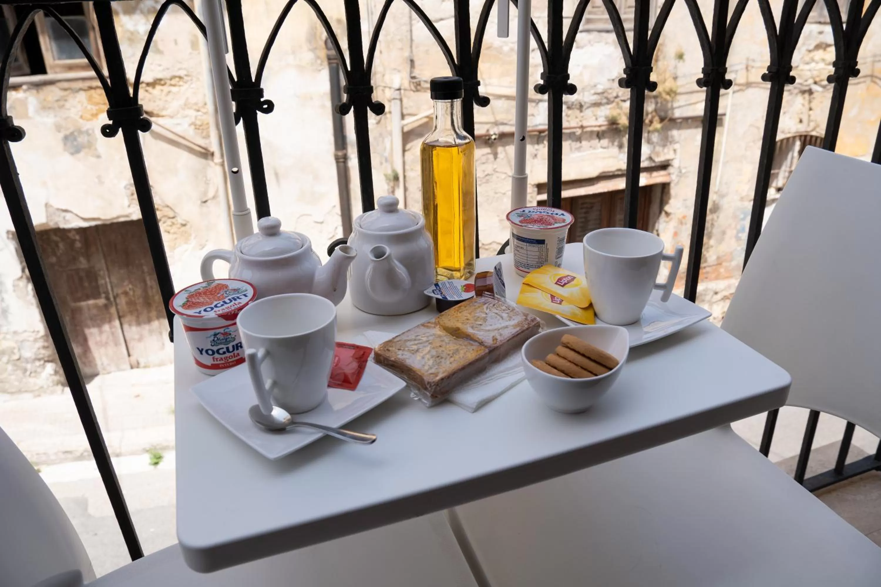 Coffee/tea facilities in Verdirooms158