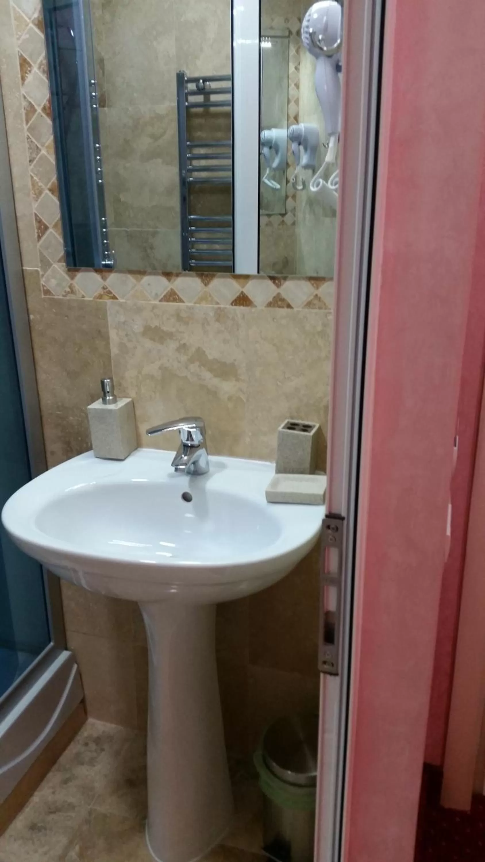 Bathroom in Hamlet Hotel