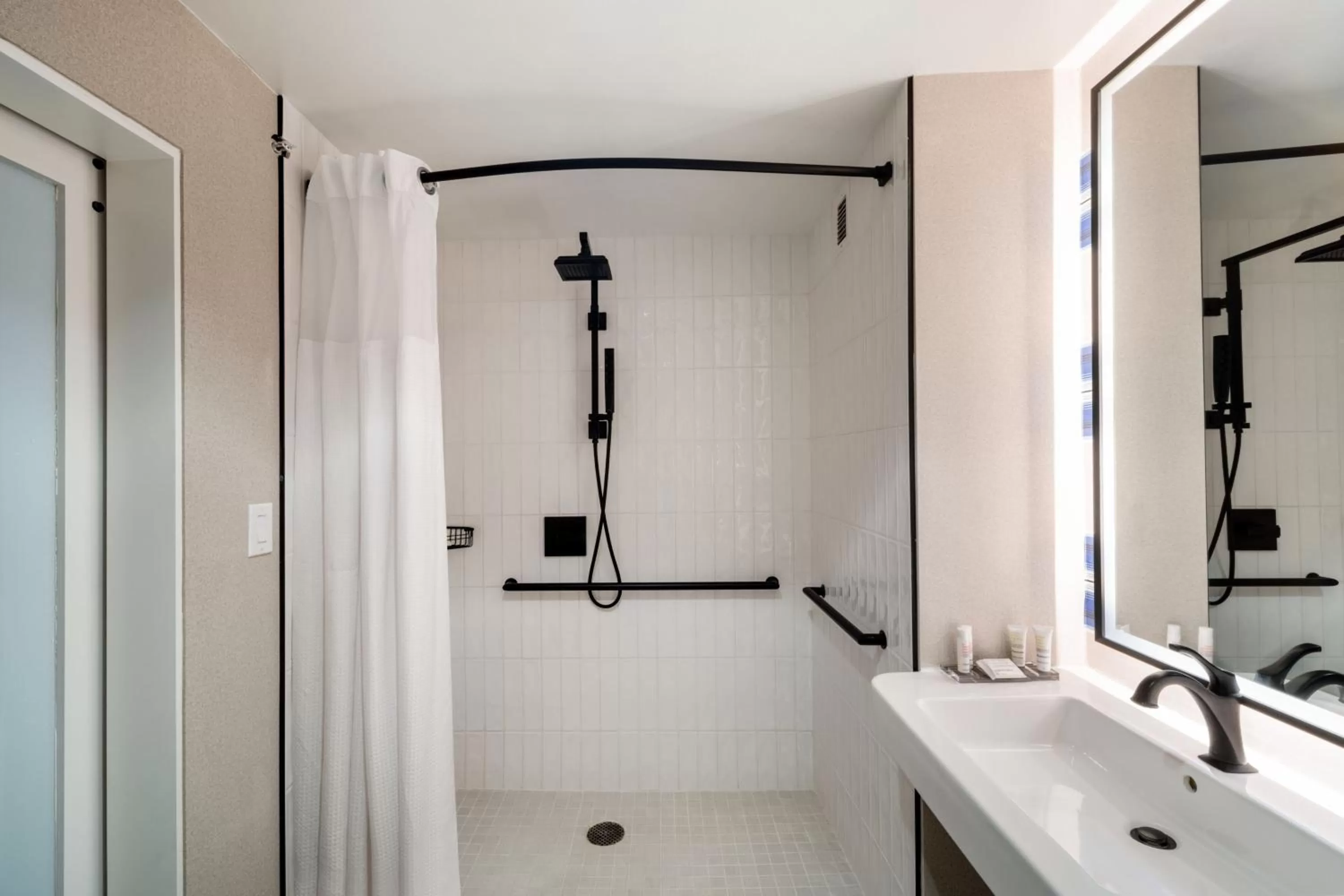 Bathroom in Austin Marriott South