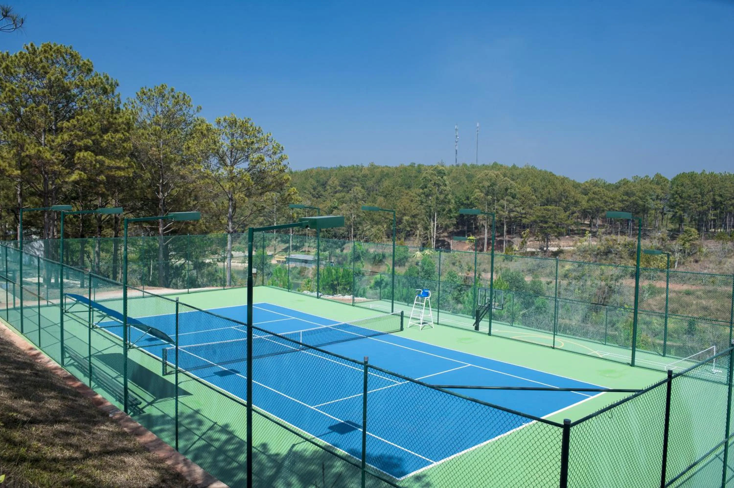 Tennis court in Terracotta Hotel & Resort Dalat